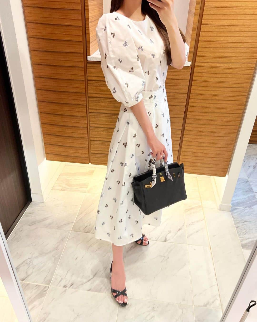 岡部あゆみさんのインスタグラム写真 - (岡部あゆみInstagram)「Outfit.🤍💐💍✨」6月12日 20時41分 - ayumi_okabe