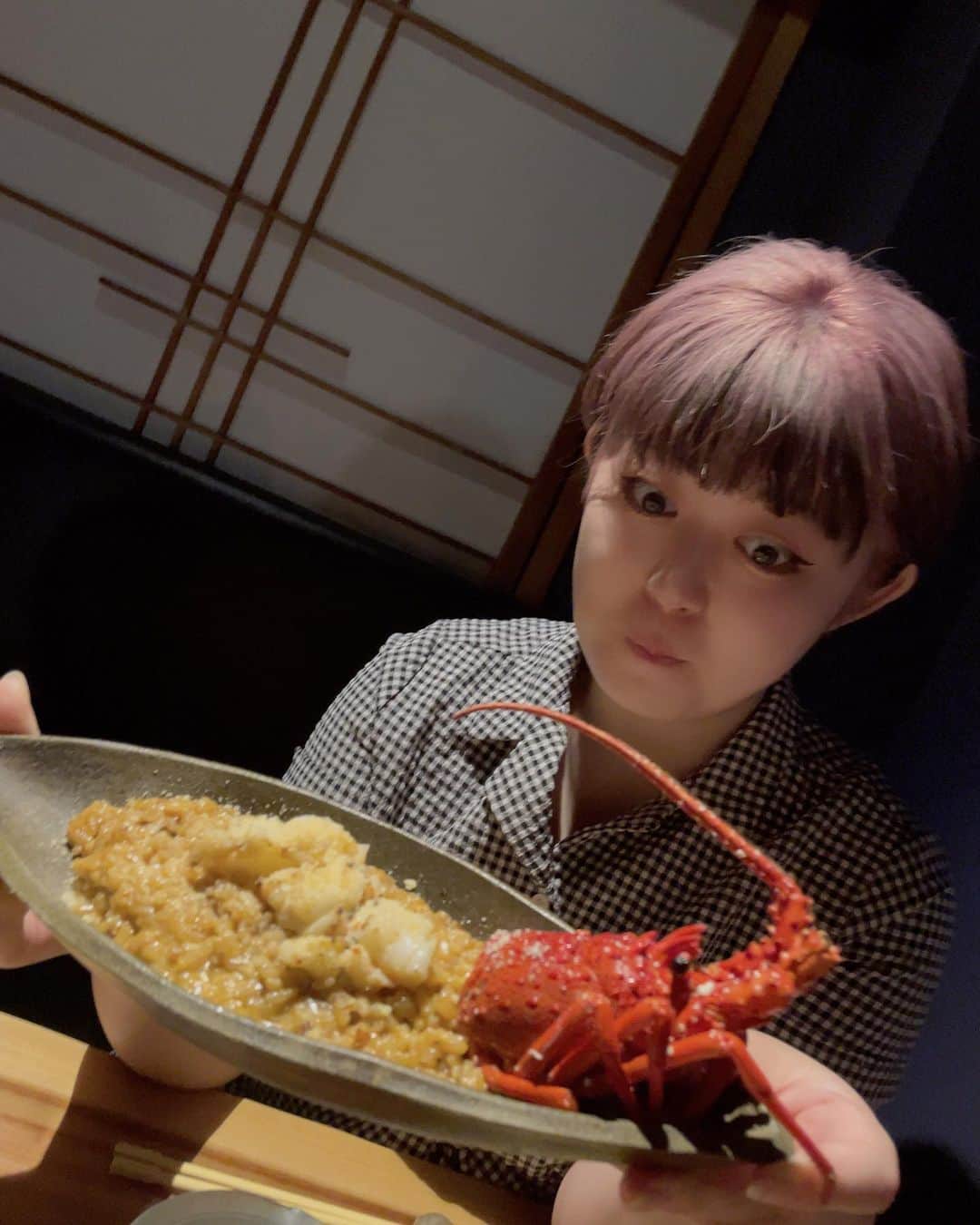 あいみさんのインスタグラム写真 - (あいみInstagram)「みるくちゃんと定例会  今回は海老でした🦞✨  みるくちゃんは本当によく気が利いて動いてくれるので助かってます🙌🏻✨  みるくちゃんと話してるとAimistで今後やりたいことや、出来そうなことアイデアがどんどん溢れてきて前向きな気持ちにさせてくれます🌸  1人の女の子としても色んな話ができるし、信頼できるビジネスパートナー🥰  いっぱい甘やかせるように頑張らねば😇💓  これからもよろしくね🤍  #合同会社Aimist #Aimist #グラビア #デジタル写真集 #撮影会 #撮影モデル #モデル募集中 #フォトグラファー募集中 #カメラマン募集中  #撮影会モデル #募集中 #自主企画撮影会 したい方 #リクエスト撮影 #シークレット撮影 #お手伝いします #お気軽にお問い合わせください   #完全歩合制  #頑張ったら頑張っただけ評価します  #一緒に作品作りませんか」6月13日 20時35分 - aimi_feti