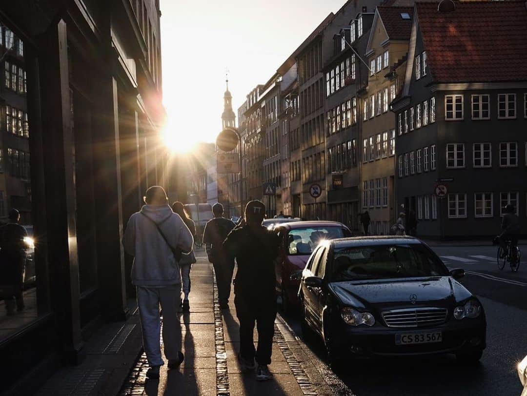 窪塚洋介さんのインスタグラム写真 - (窪塚洋介Instagram)「København Memories vol.2  国が人を、人が国を大切にする。 街のみんな幸せそうだった✨ 「生きることに不安のない国」 だってさ。めちゃいいね。👍」6月14日 2時21分 - yosuke_kubozuka