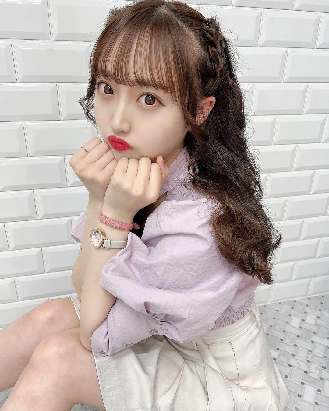 星野麻里愛さんのインスタグラム写真 - (星野麻里愛Instagram)「今日さむかったのに半袖で 着ちゃった萎え😳😖🥹  かわいいヘアアレンジしてもらいました♡ @_runa928  #ヘアアレンジ#ヘアアレンジ簡単  #tofu#トゥーフー#ハーフツイン#ハーフツインアレンジ  #リルリリー#バブルス」6月14日 17時46分 - maria.pink28