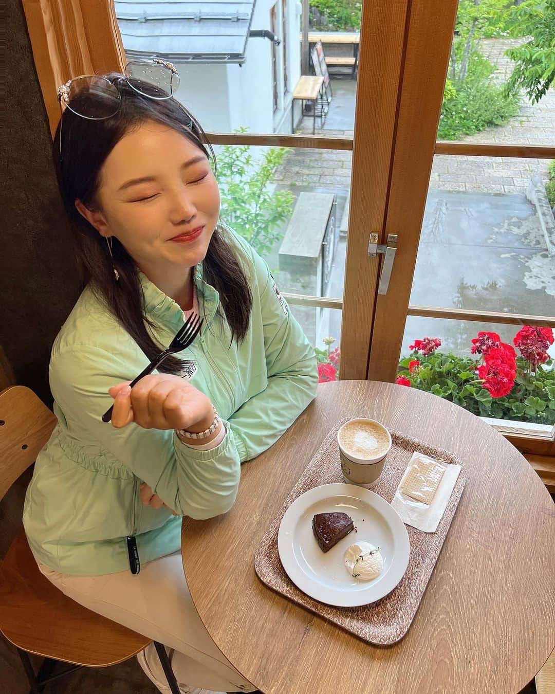 セキユウティンさんのインスタグラム写真 - (セキユウティンInstagram)「週に一回のデザートタイム🍰🥰 #happy」6月14日 18時38分 - shi_yuting35