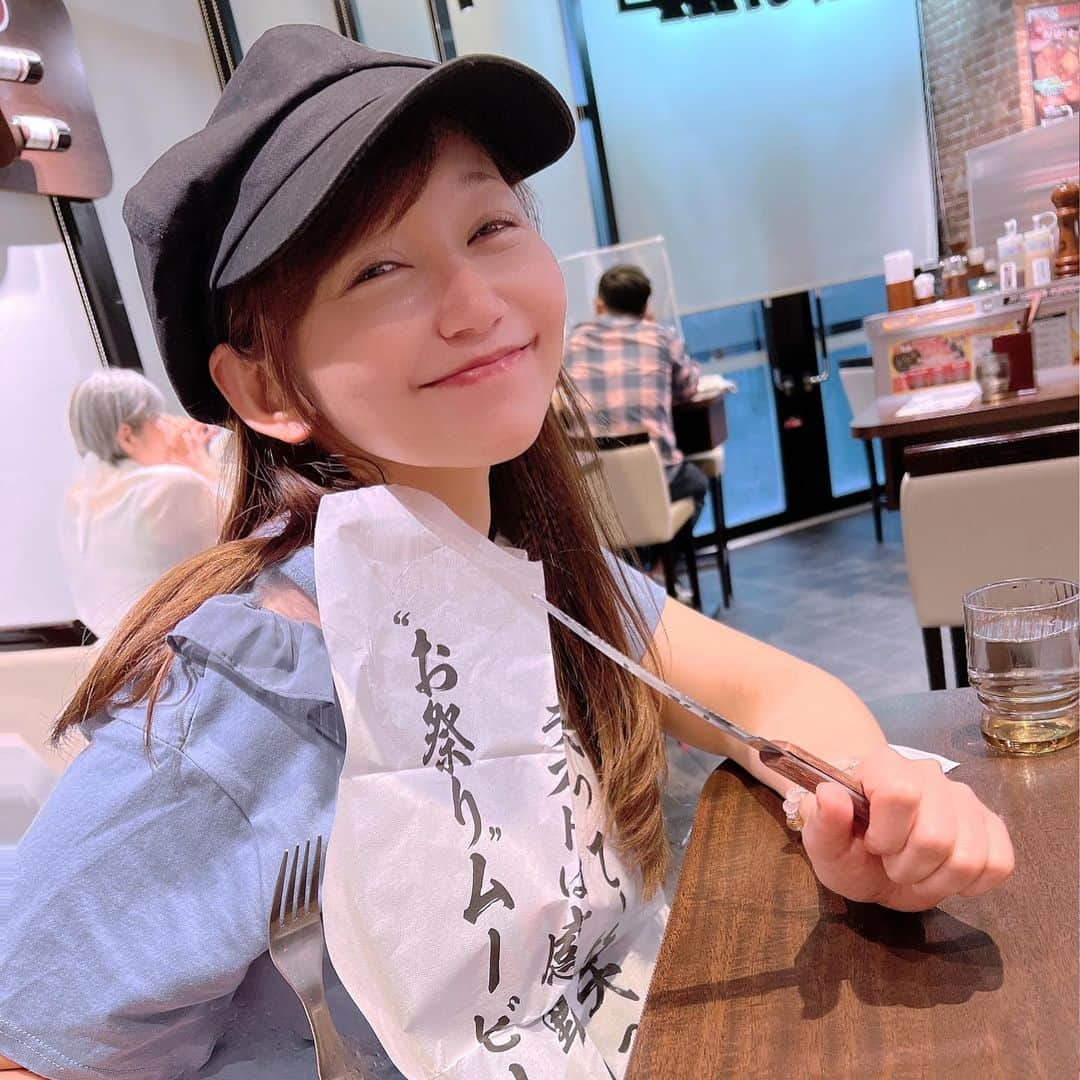 開高明日香さんのインスタグラム写真 - (開高明日香Instagram)「人生3度目⁉️のいきなりステーキ🥩 やっぱりお肉が好き🤤 #ホルモン克服は #責任もって #こだっちに付き合ってもらおう😚 #いきなりステーキ」6月15日 19時27分 - asukakaiko