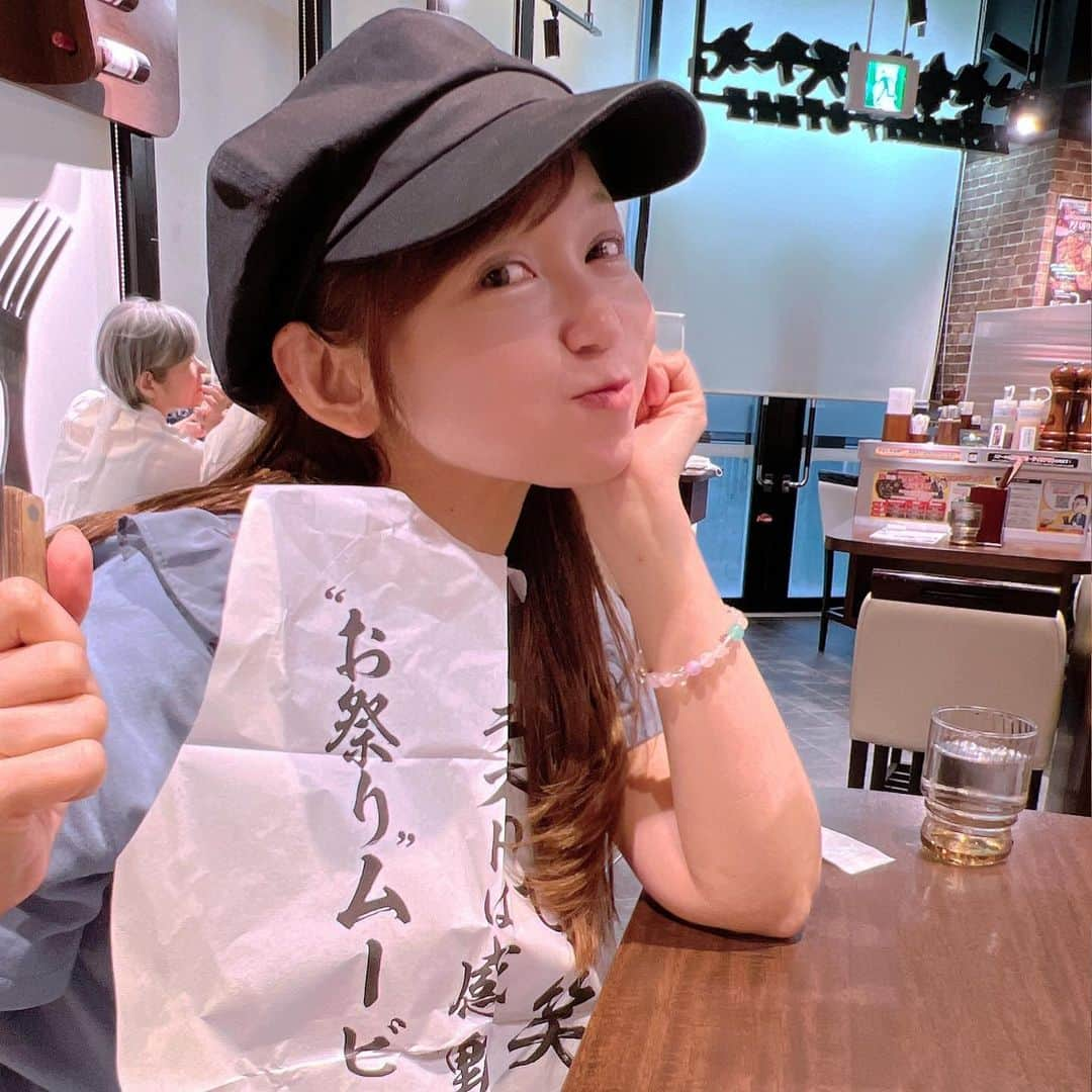 開高明日香さんのインスタグラム写真 - (開高明日香Instagram)「人生3度目⁉️のいきなりステーキ🥩 やっぱりお肉が好き🤤 #ホルモン克服は #責任もって #こだっちに付き合ってもらおう😚 #いきなりステーキ」6月15日 19時27分 - asukakaiko