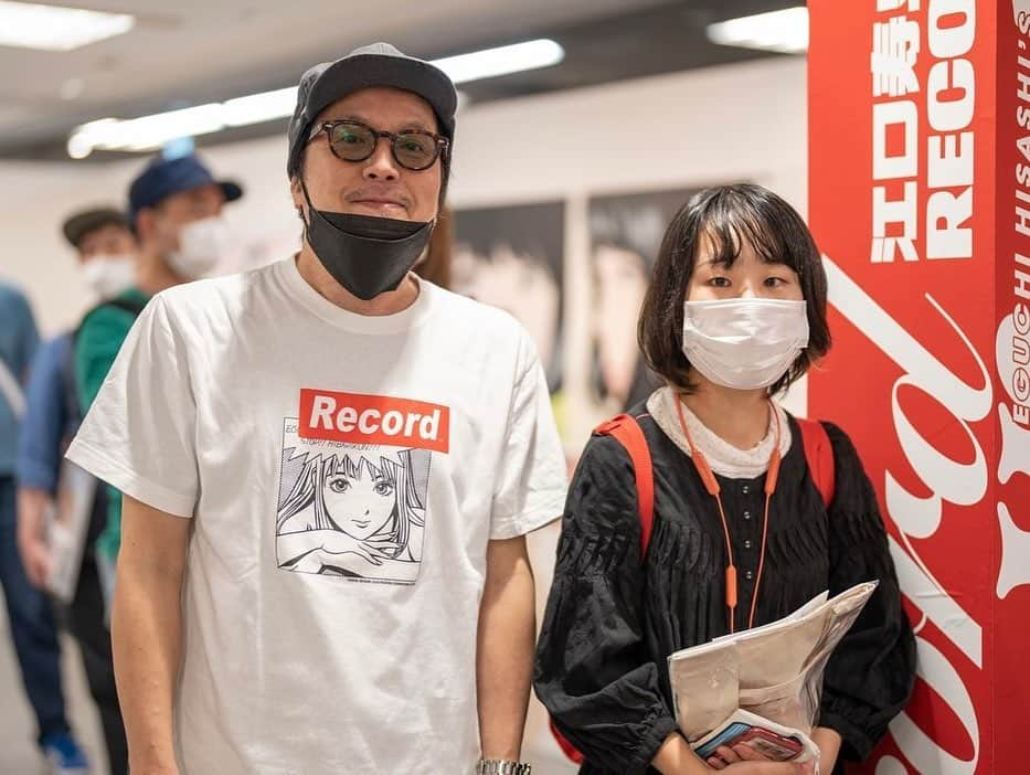 江口寿史さんのインスタグラム写真 - (江口寿史Instagram)「大阪『RECORD展』 2022.6/2〜13その⑦ 怒涛のような12日間でしたが、大阪の(だけじゃなく、名古屋からも京都からも四国からも神戸からも東京からも来てくれた)みんなの熱気のおかげで本当に楽しい展示になりました。パワーもらったよ！みんなみんなありがとうございました‼️」6月15日 21時20分 - egutihisasi