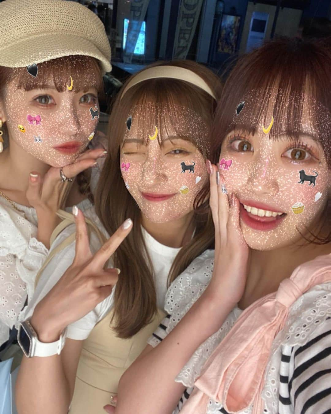 斉藤真木子さんのインスタグラム写真 - (斉藤真木子Instagram)「うなちんとごんちゃんがサプライズでお祝いしてくれました🎀 ふたりともいつも仲良くしてくれてありがとう🥹🍒♡  treatのpop upが名古屋PARCOで開催中だよ〜〜🩰♡」6月15日 21時37分 - saitomakiko628