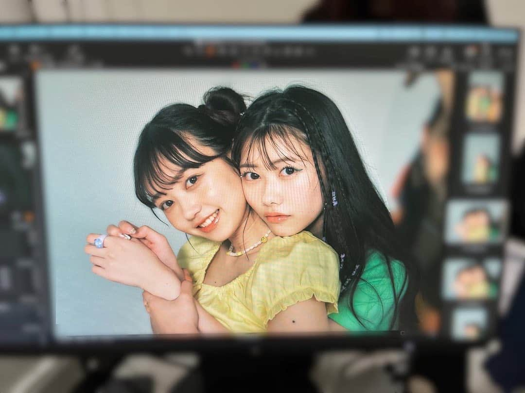 大盛真歩さんのインスタグラム写真 - (大盛真歩Instagram)「💛👭💚  仲仔︎︎︎︎︎ ︎︎︎︎︎☺︎ エスカワオフショットこれにて一旦投稿終了👍🏻   #まほえり  #オフショット  #エスカワイイ  #エスカワ  #モデル  #雑誌  #表紙  #撮影  #仲良し  #instagood  #likeforlikes  #photography  #makeup  #fashion  #hairstyle  #scawaii !  #bff  #instadaily」6月15日 22時03分 - maho_usagi