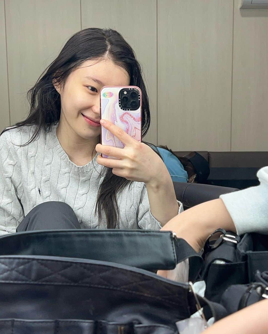 チェリョンさんのインスタグラム写真 - (チェリョンInstagram)「her bare face hits different ✨」6月15日 22時58分 - chaeryeongs.itzy