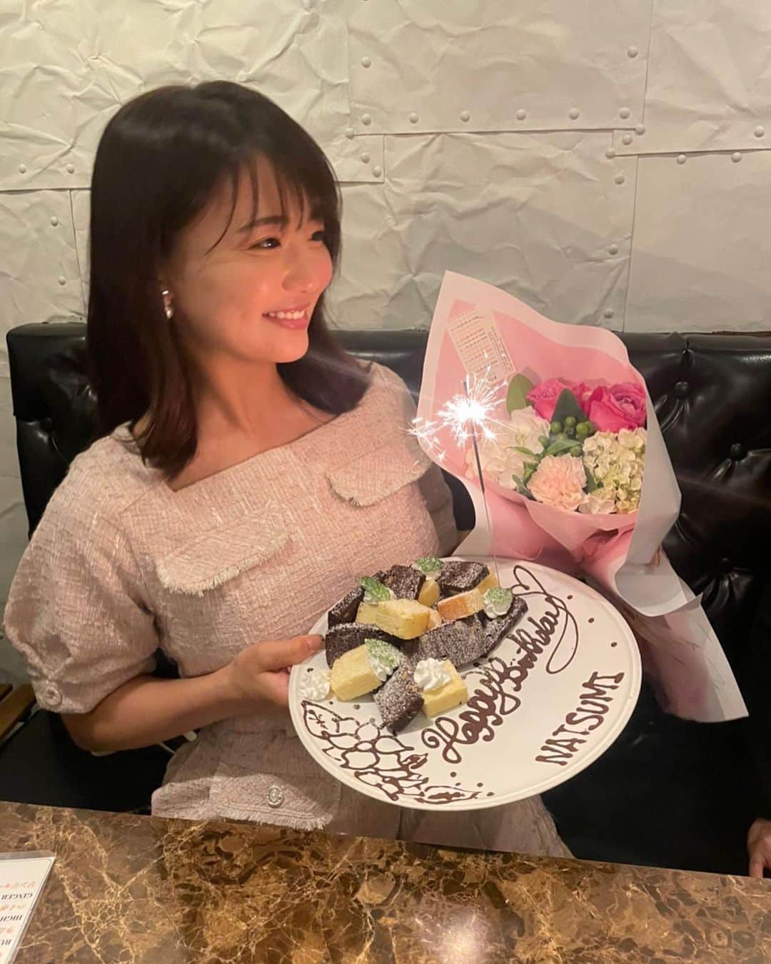 平嶋夏海さんのインスタグラム写真 - (平嶋夏海Instagram)「先日お友達にお誕生日お祝いしてもらってとっても嬉しい😘 ご飯のリクエストを聞かれたので、ワインを美味しく飲めるご飯でってお願いしました🍷 食べて飲んでしあわせでしたー😊」6月15日 23時03分 - natsuminsta528