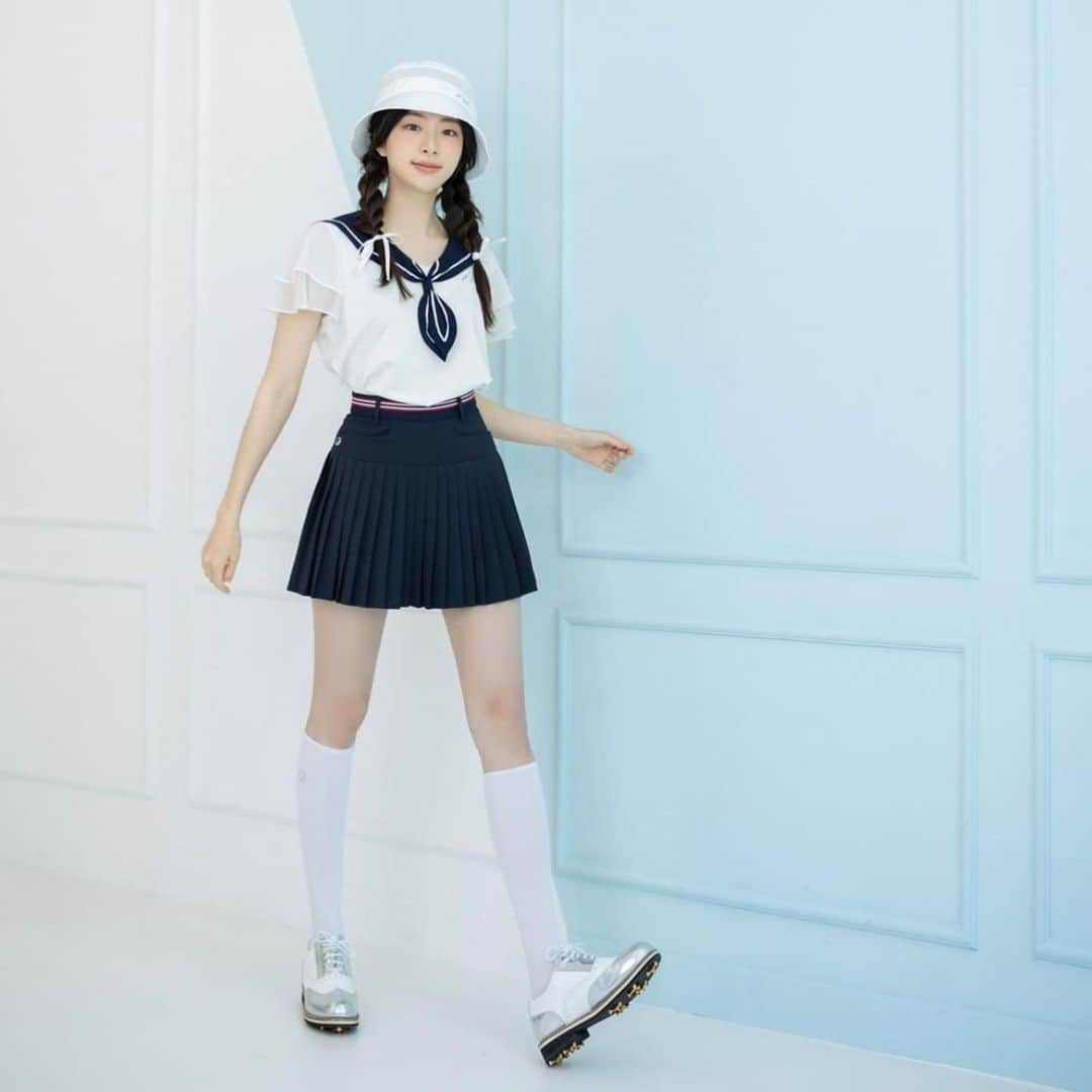 J.JANE JAPANさんのインスタグラム写真 - (J.JANE JAPANInstagram)「. J.JANE summer collection ❤︎ .  ●Tops Sailor Blouse（Navy）  ●Bottoms  New band Pleats Skirt (Navy)  @j.jane_japan  . .  🇯🇵 https://www.j-jane.jp  --------------------------------------------- #golf#골프 #ゴルフ#golfwear #j_jane #j_jane_golf #スポーツ#golfswing #ドライバー#アイアン#golf#fashion#韓国ファッション#ゴルフ好き#golfing#golfer #ゴルフウエア #ゴルフスイング#ゴルフ女子#ゴルフ男子#トレーニング#ゴルフ部#ゴルフ部」6月16日 6時33分 - j.jane_japan