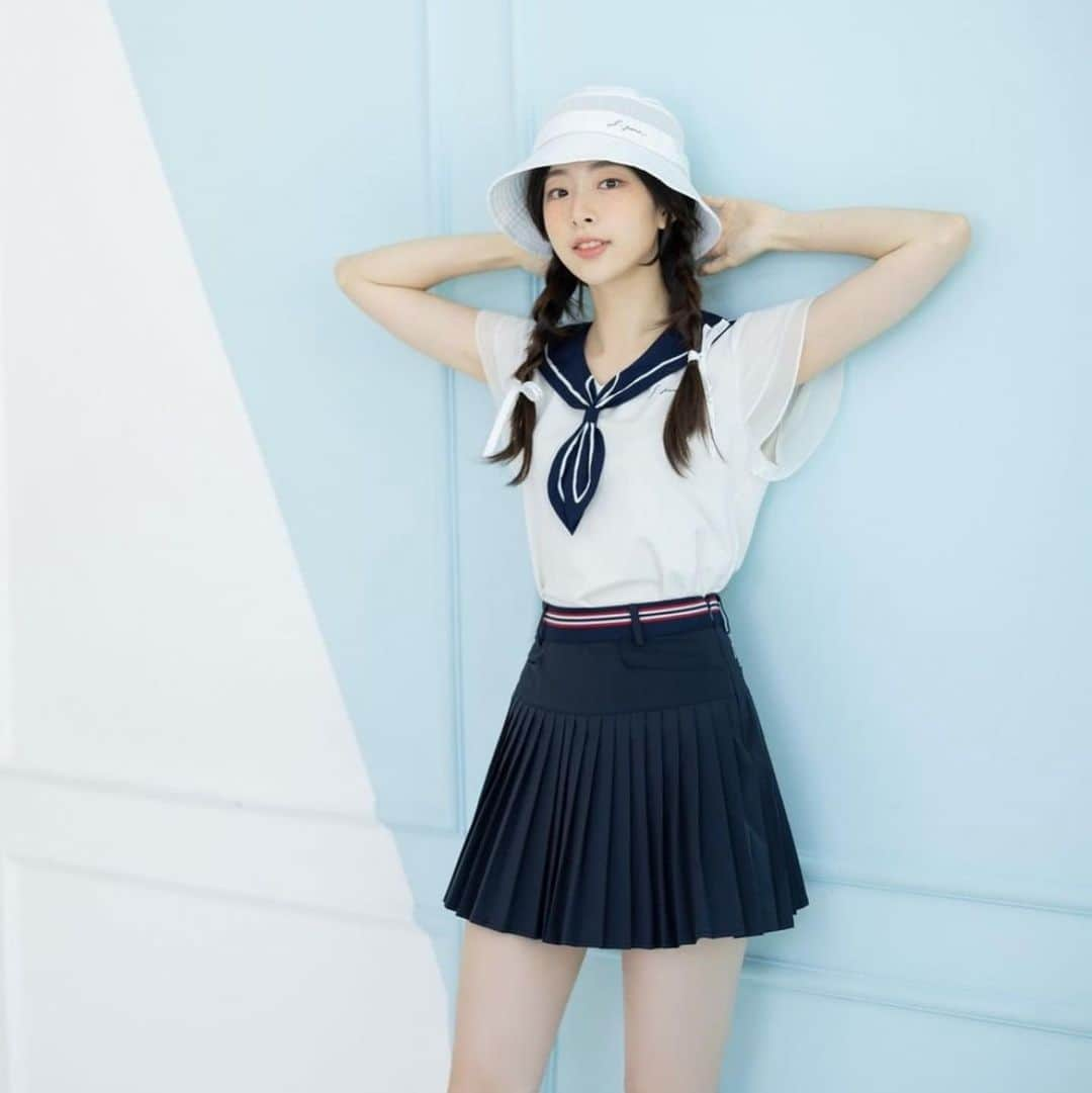 J.JANE JAPANさんのインスタグラム写真 - (J.JANE JAPANInstagram)「. J.JANE summer collection ❤︎ .  ●Tops Sailor Blouse（Navy）  ●Bottoms  New band Pleats Skirt (Navy)  @j.jane_japan  . .  🇯🇵 https://www.j-jane.jp  --------------------------------------------- #golf#골프 #ゴルフ#golfwear #j_jane #j_jane_golf #スポーツ#golfswing #ドライバー#アイアン#golf#fashion#韓国ファッション#ゴルフ好き#golfing#golfer #ゴルフウエア #ゴルフスイング#ゴルフ女子#ゴルフ男子#トレーニング#ゴルフ部#ゴルフ部」6月16日 6時33分 - j.jane_japan