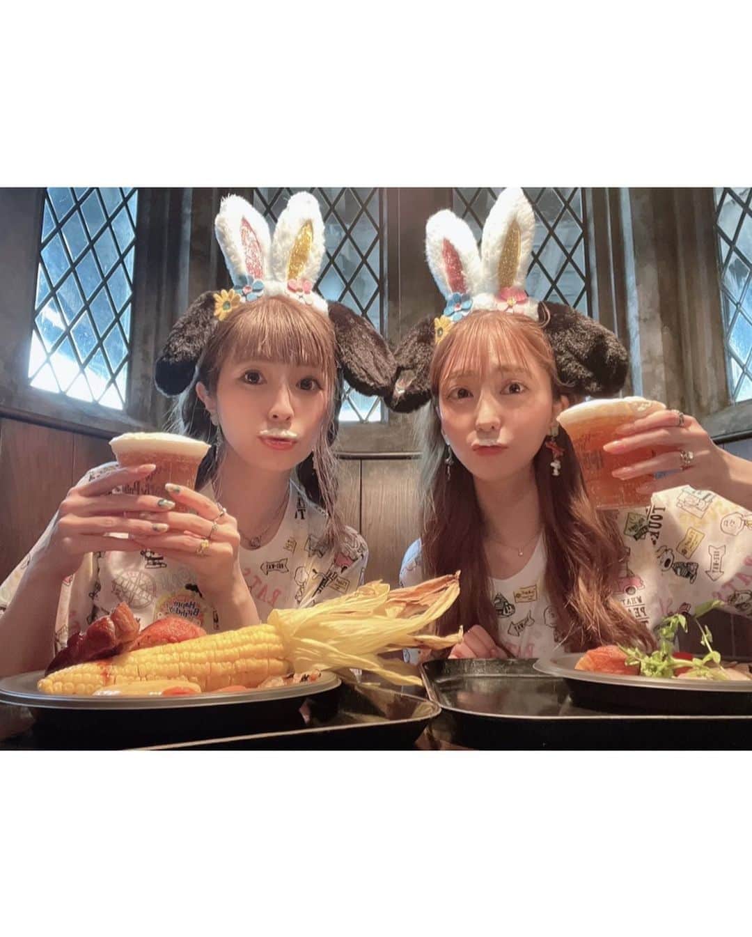 堀尾実咲さんのインスタグラム写真 - (堀尾実咲Instagram)「大阪旅行のお相手はみるこ👶💓  おそろヌーピーしたよ🥜  マスクしてるお写真のマスク🐾 かわいすぎぬ？？🤤  猫ちゃんの不織布マスク🐈 スヌーピーは犬だけど笑 なんかいい感じじゃない？ ユニバのクルーの皆さんからもたくさん褒めてもらったよ🤭  こんな感じでお友達とお揃いコーデする時につけるのおすすめ💓  つけ心地も良くて 形もピタッとしてるから輪郭盛れるよ🤫💋  https://item.rakuten.co.jp/night1/3090/  #universalstudiosjapan #usj #snoopy #usjコーデ #usj写真スポット #usjphoto #ユニバ #ユニバコーデ #ユニバカチューシャ #スヌーピー #スヌーピーコーデ #スヌーピー好き #大阪旅行 #女子旅 #3DMEOW#猫マスク#医療用マスク#savewohk」6月16日 9時15分 - misaki.horio