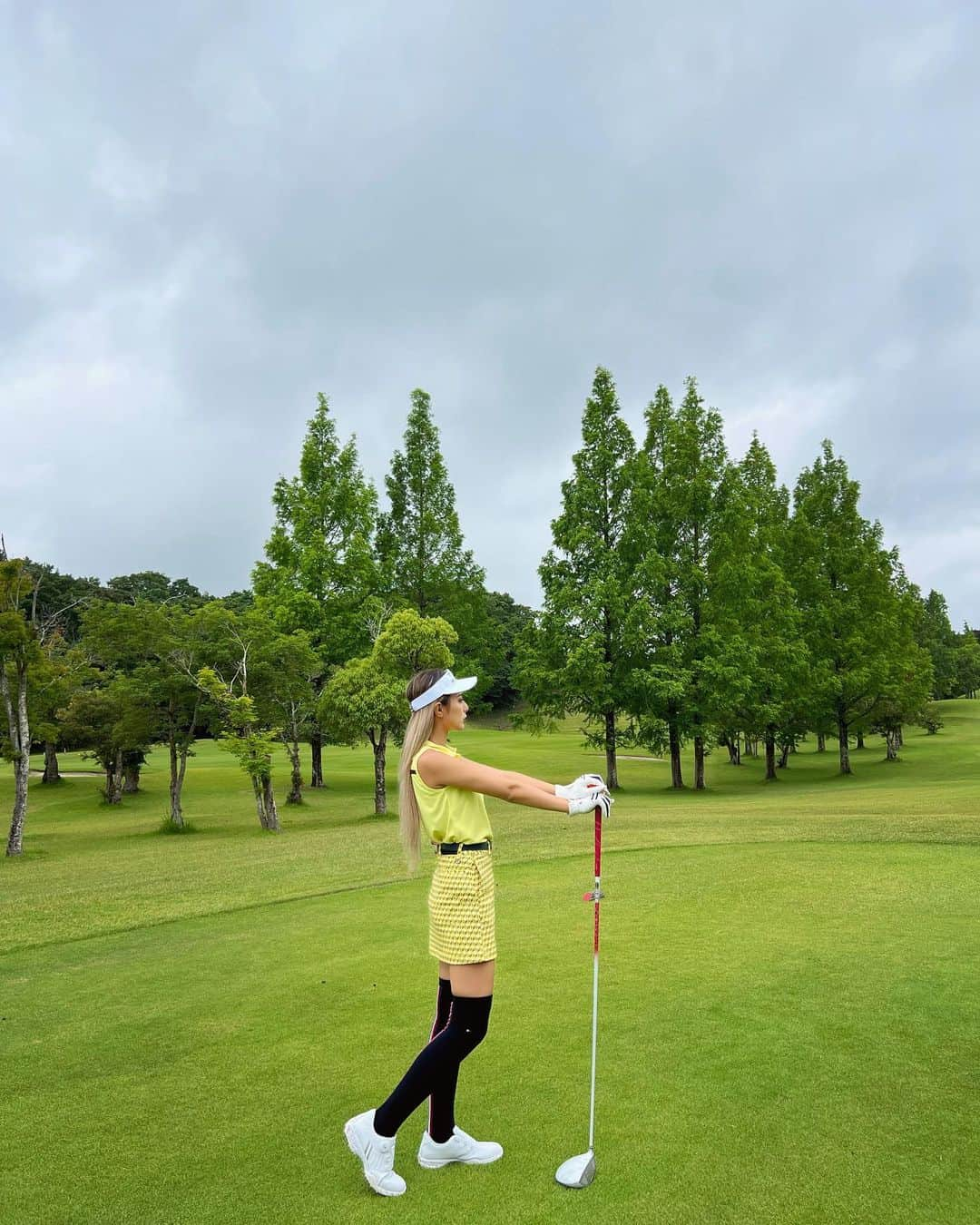 甲村仁絵さんのインスタグラム写真 - (甲村仁絵Instagram)「デビュー戦🏌🏼‍♀️⛳️  ズタボロになって悔しいけど 逆に燃える🥹❤️‍🔥❤️‍🔥❤️‍🔥 レッスンがんばろ🥹  #golf #ゴルフ　#ゴルフ女子 #tommyhilfiger #ゴルフウェア #ゴルフコーデ　#ゴルフ初心者 #golfwear」6月16日 20時18分 - hitoe_style