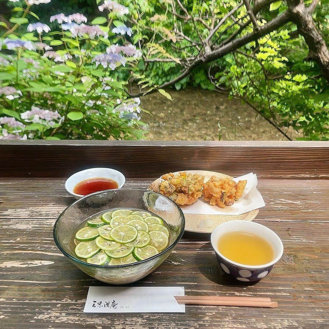 airiさんのインスタグラム写真 - (airiInstagram)「． 紫陽花と川を眺めながらすだち蕎麦 ロケーションがいい👏🏻♡」6月16日 22時28分 - air129r