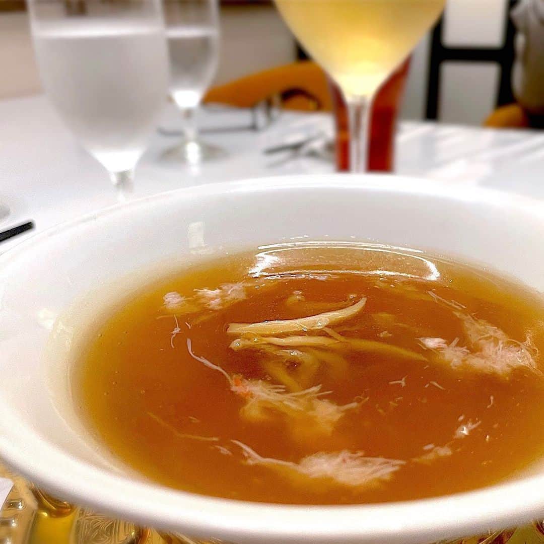 山田佳子さんのインスタグラム写真 - (山田佳子Instagram)「先日、美味しい中華ランチを堪能😋 〆に胡麻の担々麺。濃厚スープが美味しくて全部飲んじゃいました　笑　 ⁡ #中華ランチ #前菜の盛合せ　 #北京ダック #担々麺 #どれも美味しい  #芳園 #銀座 #備忘録ごはん帳」6月17日 20時14分 - yoshiko117