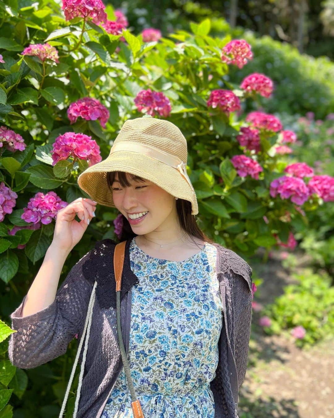 小田飛鳥さんのインスタグラム写真 - (小田飛鳥Instagram)「紫陽花の花言葉って、エッチｨですよね🫣💛  #服部農園あじさい屋敷 #紫陽花 #hydrangea #移り気 #心変わり #japan #japnesegirl #asiangirl #千葉 #茂原」6月18日 7時19分 - asuka_oda_0320