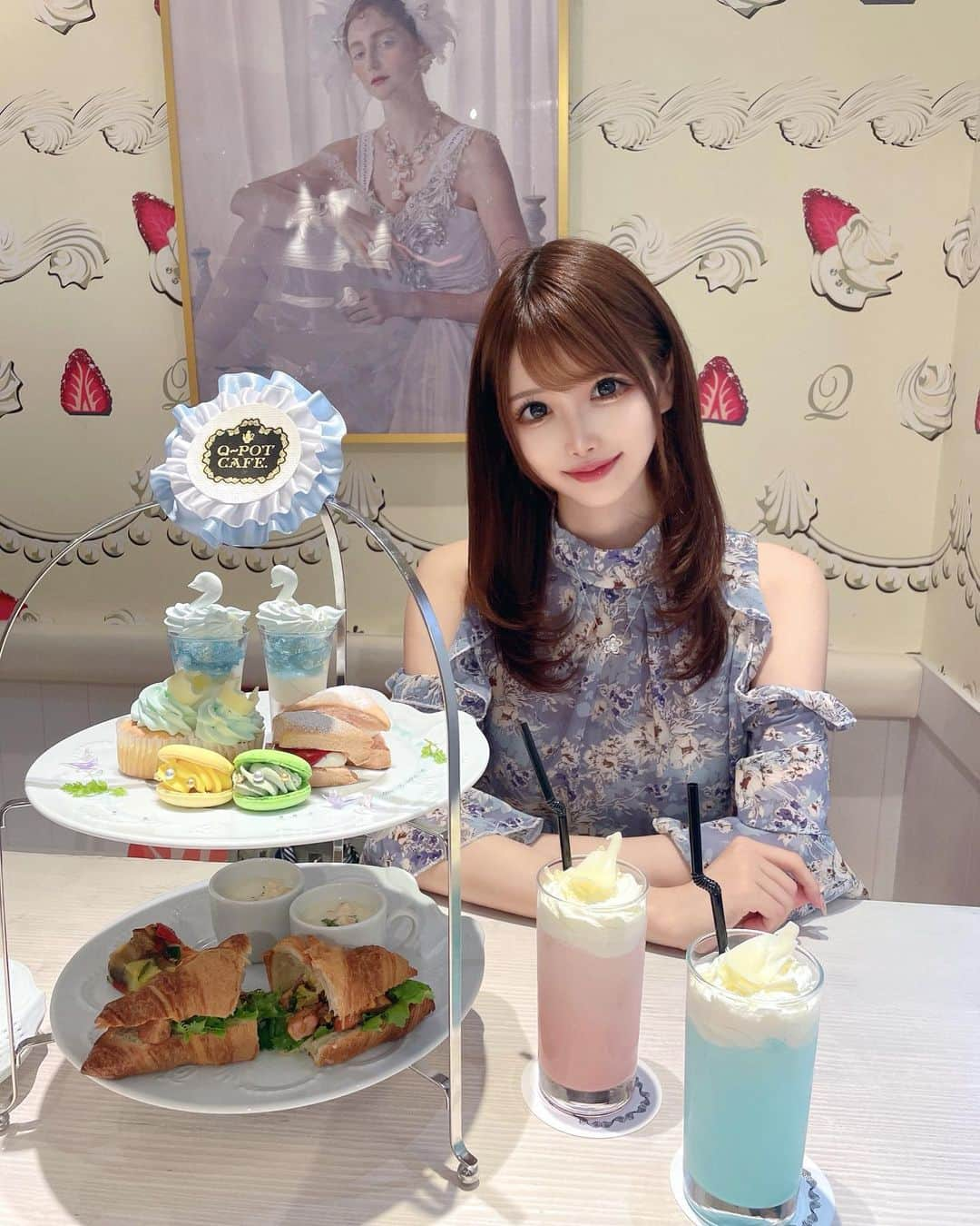 桜咲乃愛さんのインスタグラム写真 - (桜咲乃愛Instagram)「@qpotcafe_official でアフタヌーンティー☕️💕💎  とっても可愛かったし量も丁度良かった♡  白鳥のゼリーがとくに可愛くて食べるの勿体ないと言いつつ一番最初に食べた！！笑💓✨  #qpotcafe #表参道カフェ #アフタヌーンティー」6月18日 17時08分 - noasama1101