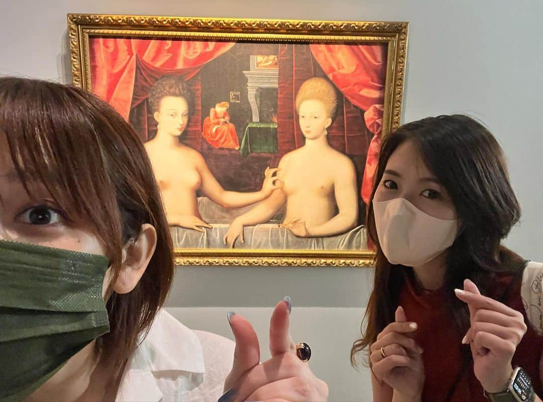 小島みゆさんのインスタグラム写真 - (小島みゆInstagram)「漫画にアートを入れ込んだ 芸術と青春の漫画。 この作品で絵を描く私は鷲掴みにされたし この漫画に出てくる美術大学を目指してる時もあった。 (倍率と合格率がえぐすぎて一瞬で断念)笑  最近可愛がってくれる あやのさんに招待してもらいました🥰  #ブルーピリオド #ブルーピリオド展」6月18日 17時37分 - _8_miyu