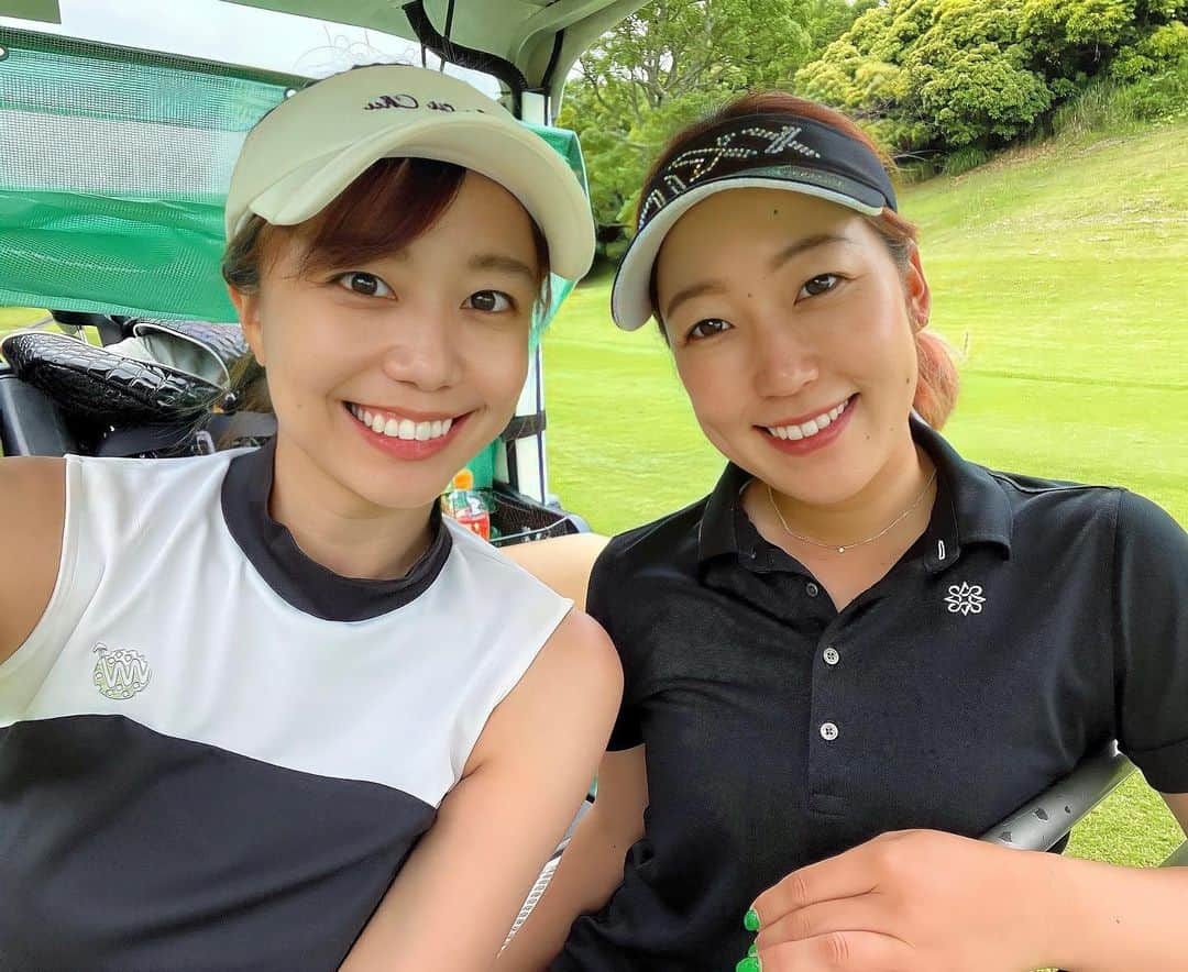 とくさきさんのインスタグラム写真 - (とくさきInstagram)「さきちゃん @saki_oshio とゴルフ⛳️💕 たまたまさきちゃんの休みの日だったらしく、誘ったら来てくれて嬉しすぎた〜❤️👭 . もうね、打つショット打つショット私はすごすぎ！としか言ってなかったよ🤣 2枚目の動画はさきちゃんのドライバーショットです。スイングスピードえぐいです。🥺 . 来月も楽しみだ❤️ .  #ゴルフ#ゴルフ女子#golf#golfgirl#golfswing#ゴルフスイング#sports#スポーツ#スポーツ女子#골프#골프여자#尔夫球#高尔夫#ゴルフウェア#golfwear#ドラコン#ドラコンプロ」6月18日 19時41分 - tokusaki_golf