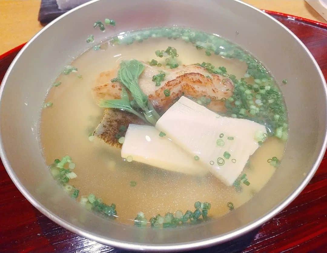 松坂南さんのインスタグラム写真 - (松坂南Instagram)「幸せなひととき✨  和食は好きですね、やっぱり☆  食材と器とのバランスも素敵〜🎵  #love  #和食 #ilovejapan  #japanesefood」6月19日 8時51分 - minami_matsuzaka