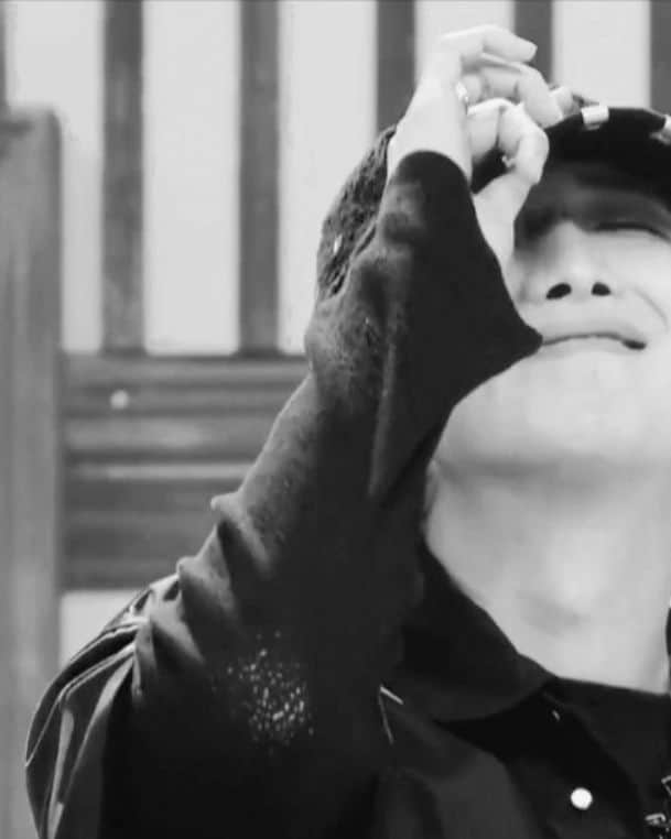 RMさんのインスタグラム写真 - (RMInstagram)「덕분에 재밌었습니다 !! #엠카 #뮤뱅 #인가」6月19日 18時51分 - rkive
