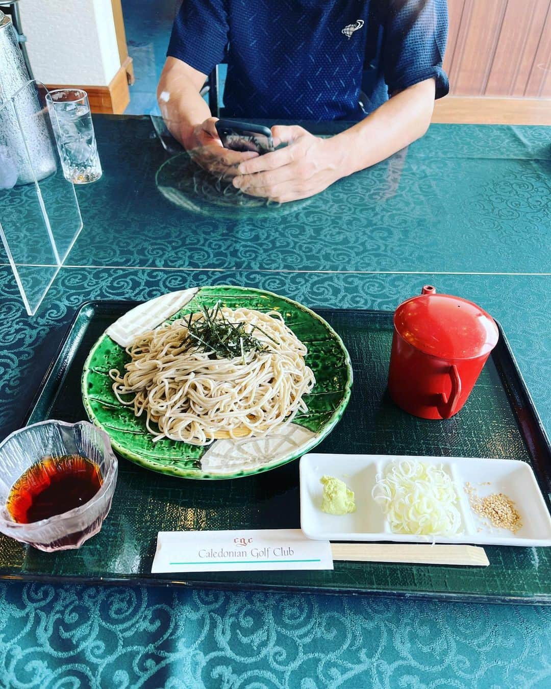 金村義明さんのインスタグラム写真 - (金村義明Instagram)「４日目超二日酔い 飲み過ぎ食べすぎたー カレドニアン7時45分スタート 連敗阻止へ気力のみ！ 自滅でなんとか引き分けた〜 水風呂入りまくりのサウナでアルコール抜きの、まだ14時」6月19日 18時54分 - yoshiaki_kanemura