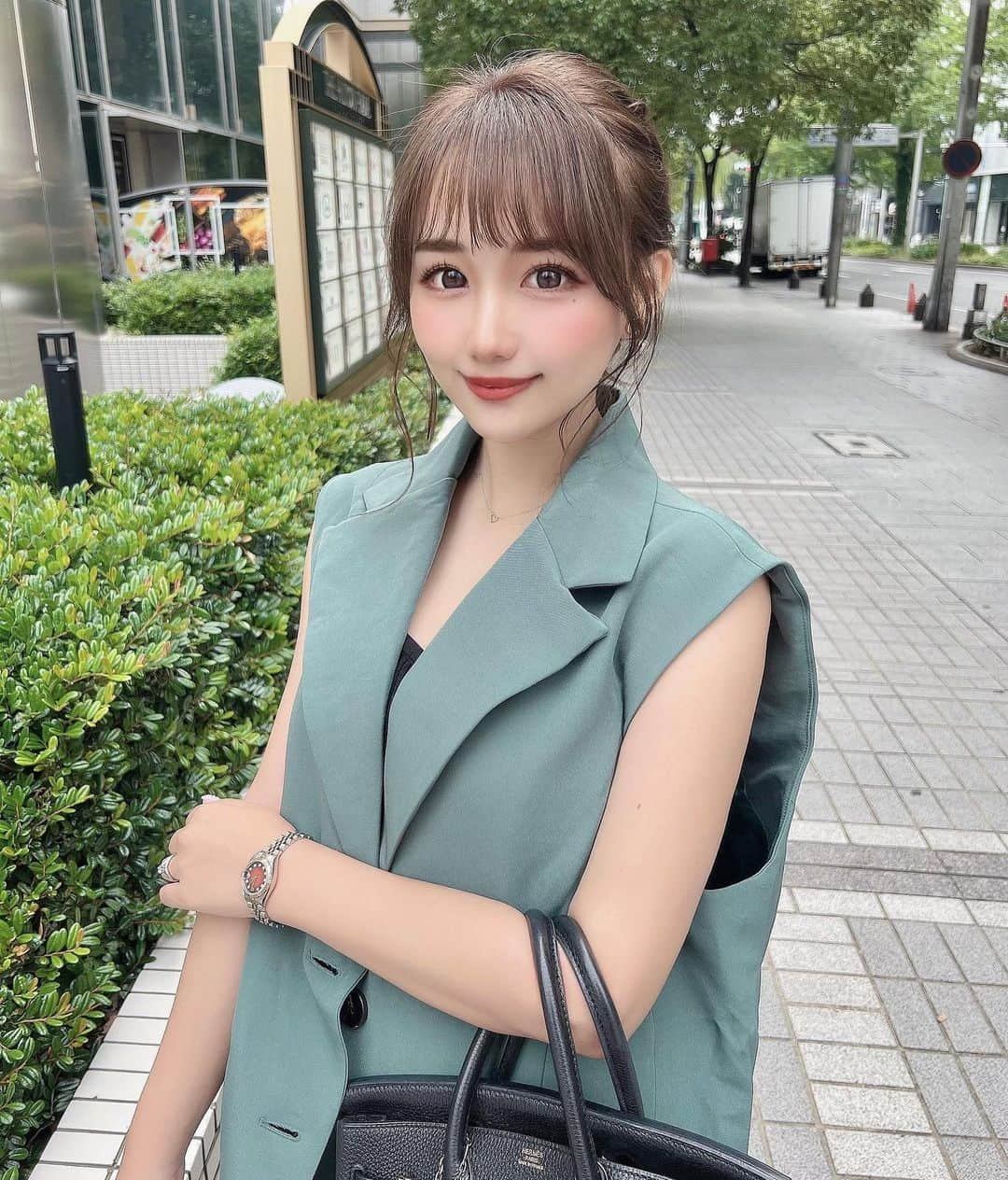 加藤里奈さんのインスタグラム写真 - (加藤里奈Instagram)「⋆ green×black💚🖤  #ootd #fashion #instafood #instagram  #hairstyle #outfit #code #instafashion  #ファッション #撮影 #ヘアスタイル #ヘア  #コーディネート #コーデ #今日の服 #グレイル #grl #プチプラ」6月19日 19時27分 - katoco0326