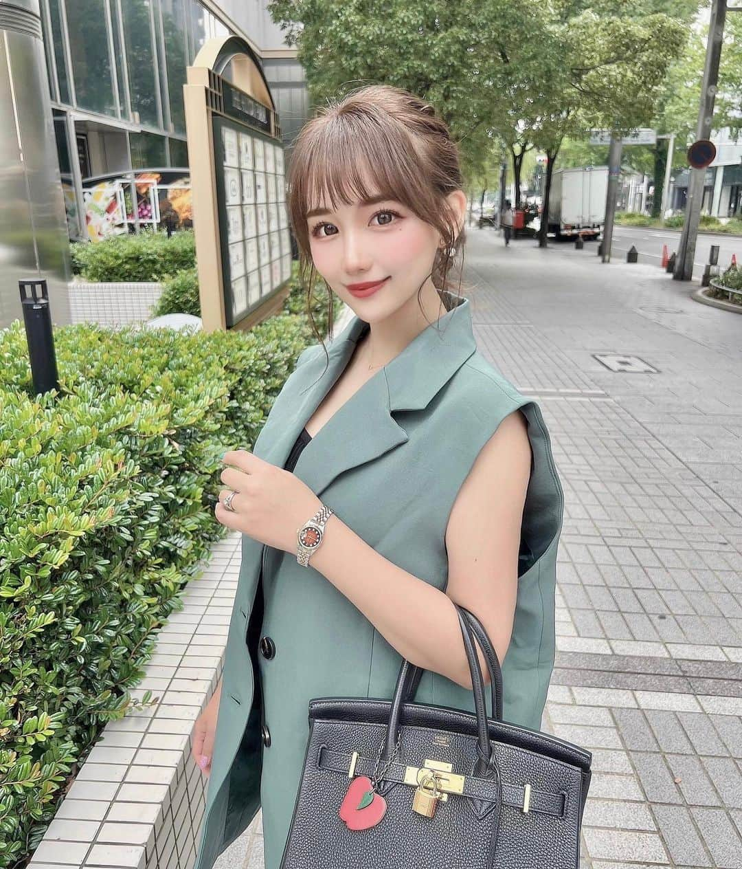 加藤里奈さんのインスタグラム写真 - (加藤里奈Instagram)「⋆ green×black💚🖤  #ootd #fashion #instafood #instagram  #hairstyle #outfit #code #instafashion  #ファッション #撮影 #ヘアスタイル #ヘア  #コーディネート #コーデ #今日の服 #グレイル #grl #プチプラ」6月19日 19時27分 - katoco0326