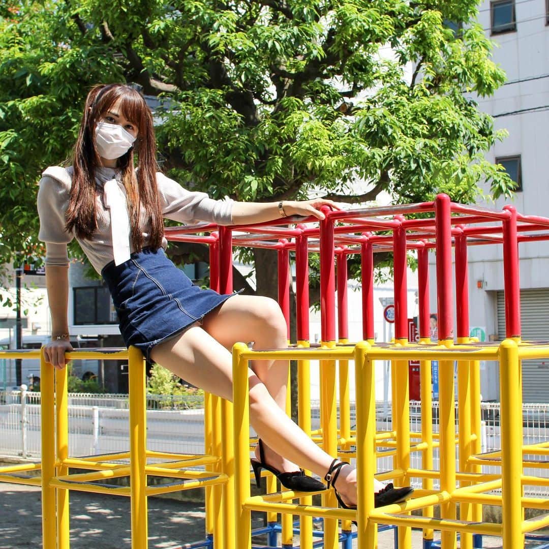 テレスさんのインスタグラム写真 - (テレスInstagram)「昨日の動画の没サムネです。 ご査収ください。  #車好き女子 #wrxsti #subaru #スバル #ポートレート #japanesegirl  #あま猫」6月19日 20時56分 - tls_telles