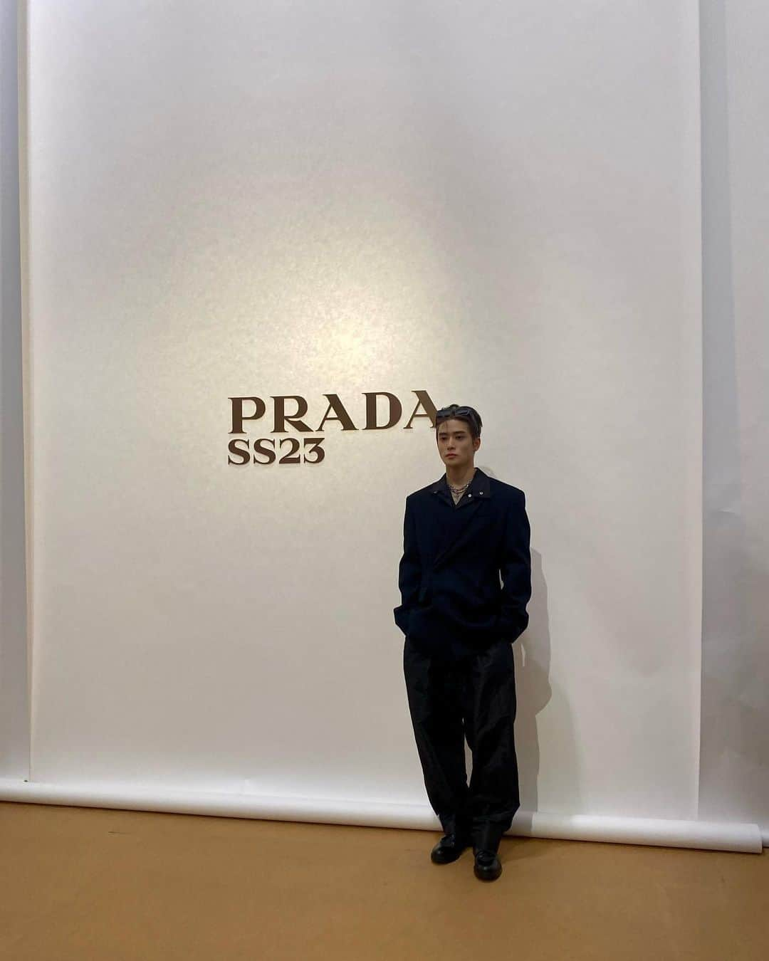 ジェヒョンさんのインスタグラム写真 - (ジェヒョンInstagram)「simple with points  #PRADASS23 #PRADA @PRADA」6月20日 0時00分 - _jeongjaehyun