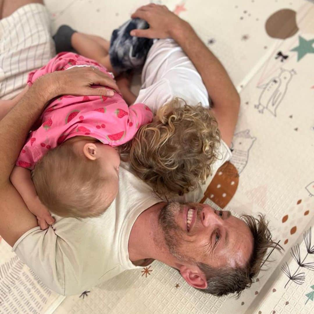 ブリトニー・ワードさんのインスタグラム写真 - (ブリトニー・ワードInstagram)「Happy Father’s Day to the best daddy! Hendrix and Lenny are so lucky. We love you so much @jensonbutton ❤️ I couldn’t have prayed for a better partner and father to our kiddos.」6月20日 0時54分 - brittnybutton