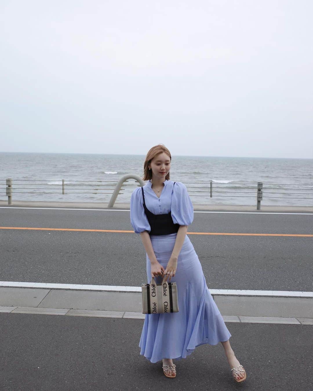 江野沢愛美さんのインスタグラム写真 - (江野沢愛美Instagram)「髪の毛はハイトーンにしてみました☺︎ 明日のとても大きなお知らせ、楽しみにしていてね🐠お昼頃です。」6月20日 19時22分 - enosawa_manami