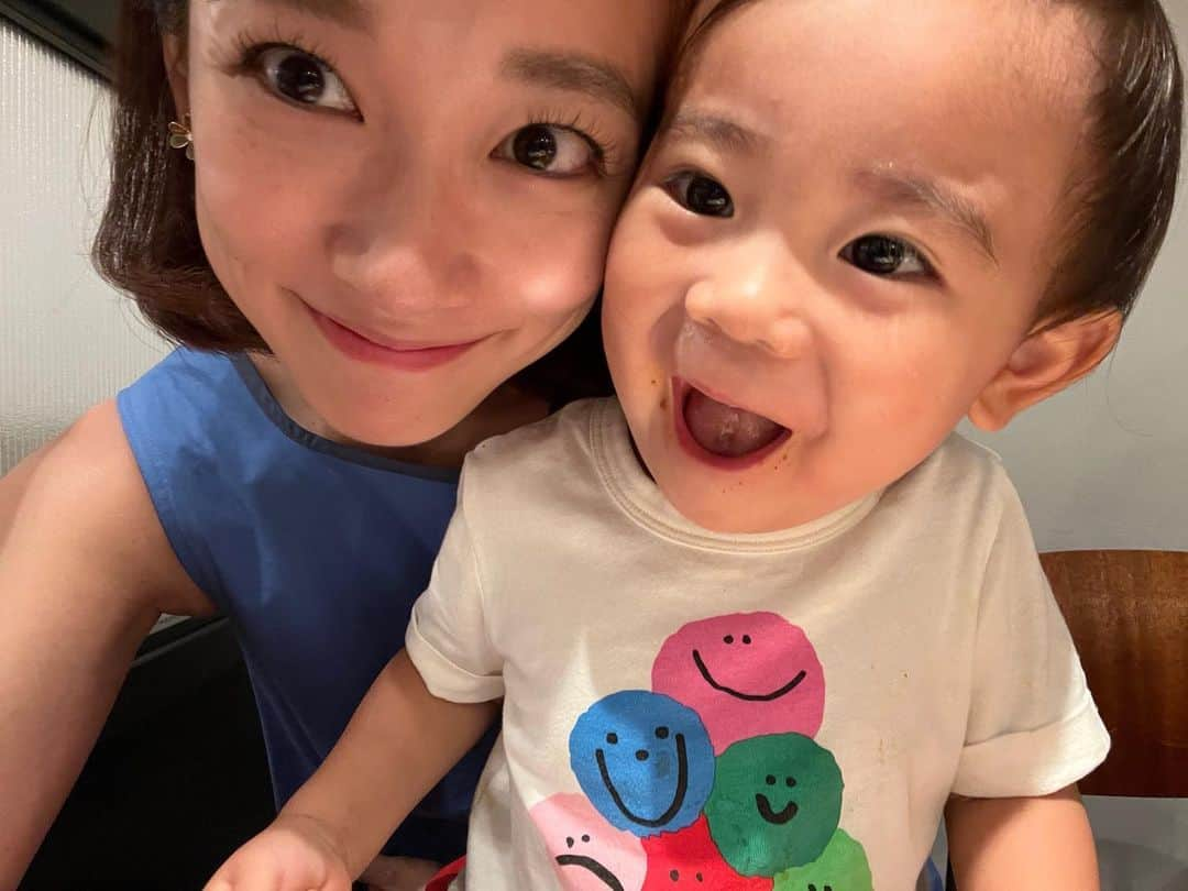 村上沙織さんのインスタグラム写真 - (村上沙織Instagram)「子供達の夏休みがはじまって、朝の時間に余裕がある日々！  ねえね、にいにが大好きな一番下はずっーと楽しそうでご機嫌♡この夏は楽しみな事がたくさん！！！  #familytime #family」6月21日 6時50分 - rosysaorimonster