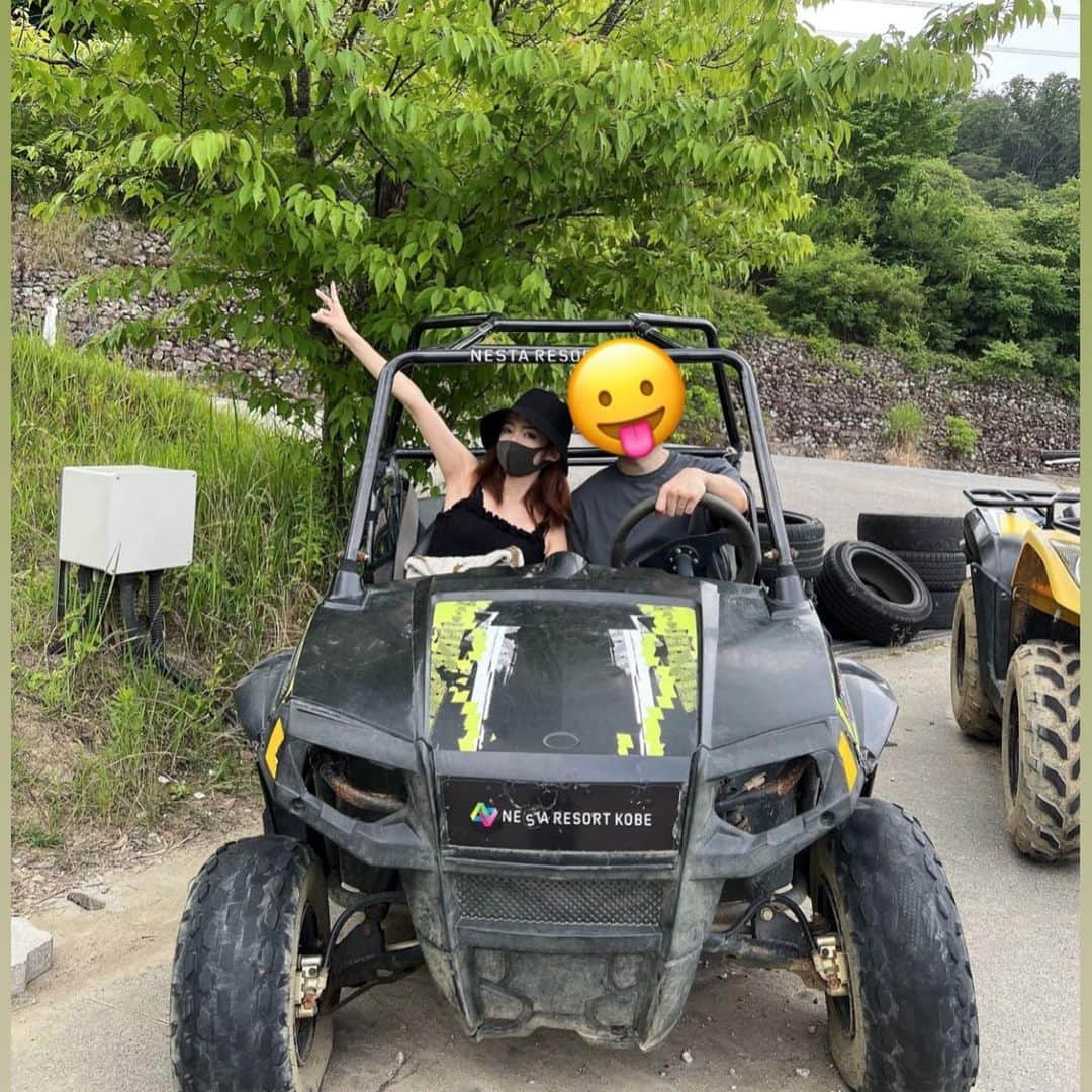 杉山佳那恵さんのインスタグラム写真 - (杉山佳那恵Instagram)「家族旅行でシーくんとの思い出の場所 ネスタリゾート神戸に行ってきたよ🐶🌈✨  おとんとおかんが連れてってくれました。ありがとう〜💕  みんなでワイワイめっちゃ楽しい 素敵な思い出ができました😛✨  この日、シーくんが夢に出てきて めちゃくちゃ笑顔だったので きっと一緒に来て喜んでたはずだ💗  またみんなで絶対行きたい 大好きな場所🌼  #ネスタリゾート#ネスタリゾート神戸#家族旅行#ありがとう#happy」6月21日 19時50分 - kanaxxy_0421