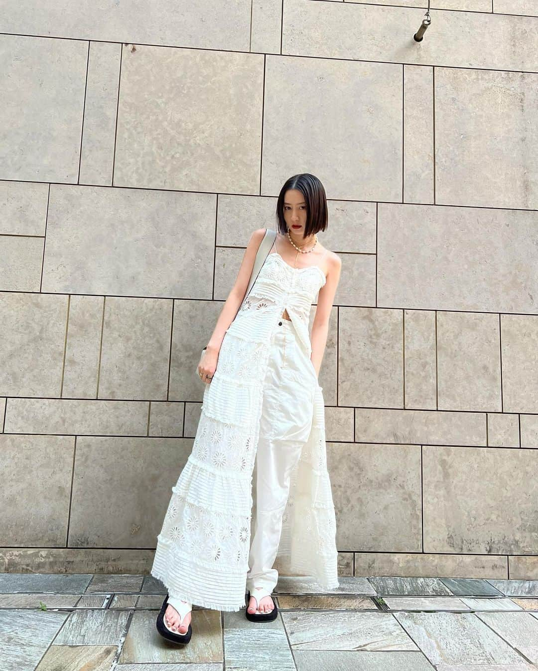 河北麻友子さんのインスタグラム写真 - (河北麻友子Instagram)「FASHION DRESS: Isabel Marant SANDALS: The Row BAG: Acne Studios #FASHION #OOTD #麻友コーデ」6月21日 21時05分 - mayukokawakitaofficial