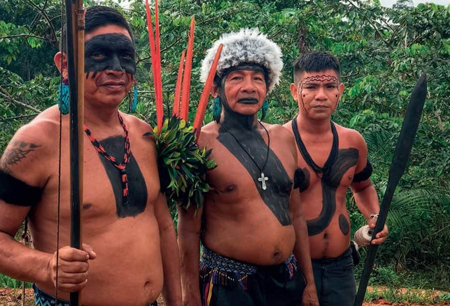 レオナルド・ディカプリオさんのインスタグラム写真 - (レオナルド・ディカプリオInstagram)「Brazil’s Yanomami peoples are an inspiring example of how Indigenous-led ecotourism can benefit local communities, international tourists, and the planet. The Yanomami developed an ecotourism program to Brazil’s highest peak, the Amazon’s Yaripo (also known as Pico da Neblina – translated in English to "Misty Peak”).   With support from @socioambiental, @Rewild and more partners, the program enables the indigenous community to hold the roles of tour guides, porters, boat pilots, boat hands, chefs, and business administrators.    This positioning ensures minimal impact to the invaluable site and its environment, financially supports their own communities, and teaches international tourists about the history of the mountain and this sacred place.   First photo from left to right: José Mário (president of AYRCA), Miguel Yanomami (traditional leader) and Valdemar Lins, Yaripo project coordinator. (Photo by Vanessa Marino)  Second photo of Ariabú village, one of the villages leading the ecotourism plan. (Photo by Marcos Amend)」6月21日 23時39分 - leonardodicaprio