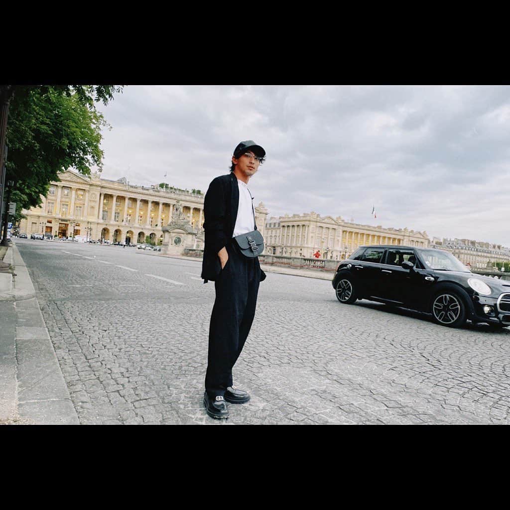 横浜流星さんのインスタグラム写真 - (横浜流星Instagram)「in Paris  #dior  #DiorSummer23　 #paris  #6月生まれの方 #誕生日おめでとう #素敵な年になりますように @dior  @mrkimjones」6月23日 5時20分 - ryuseiyokohama_official
