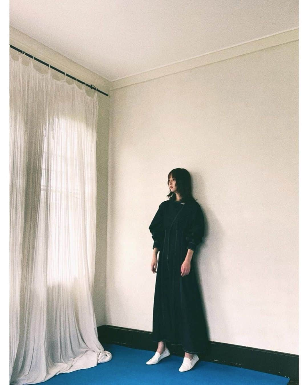 佐々木希さんのインスタグラム写真 - (佐々木希Instagram)「#iNtimite 2022AW オフショット。 秋冬のお洋服作るの楽しかったなぁ❤︎ 8〜9月頃にお披露目出来るかと思います🙇‍♀️」6月23日 11時00分 - nozomisasaki_official