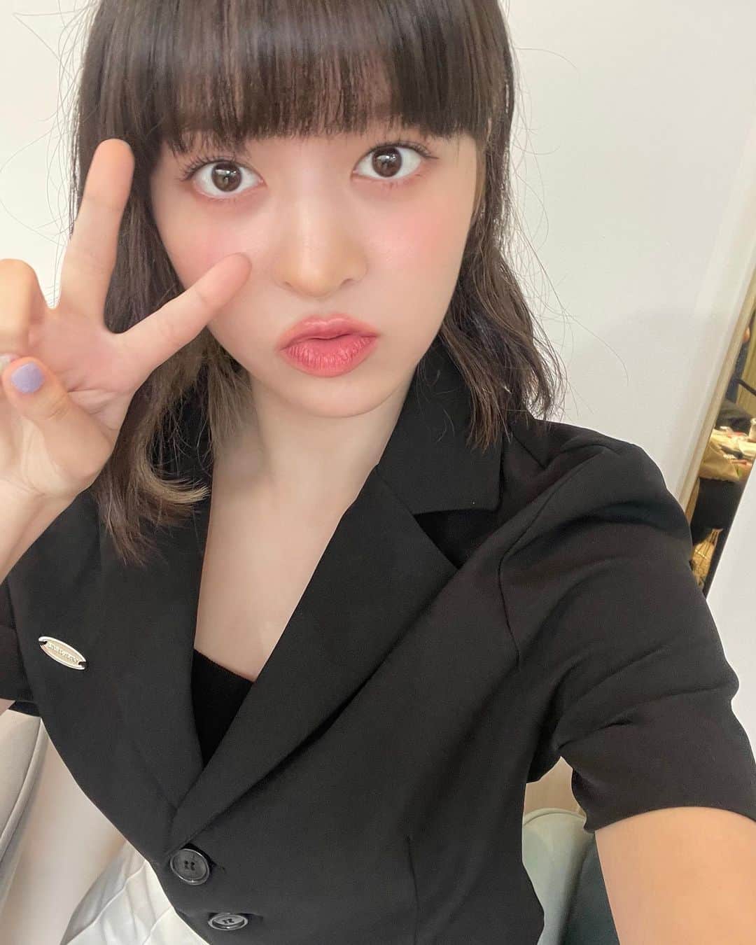 NMIXXさんのインスタグラム写真 - (NMIXXInstagram)「If I was a bluebird, I would fly to you. 🐦 #NMIXX #엔믹스 #릴리 #LILY」6月23日 12時16分 - nmixx_official
