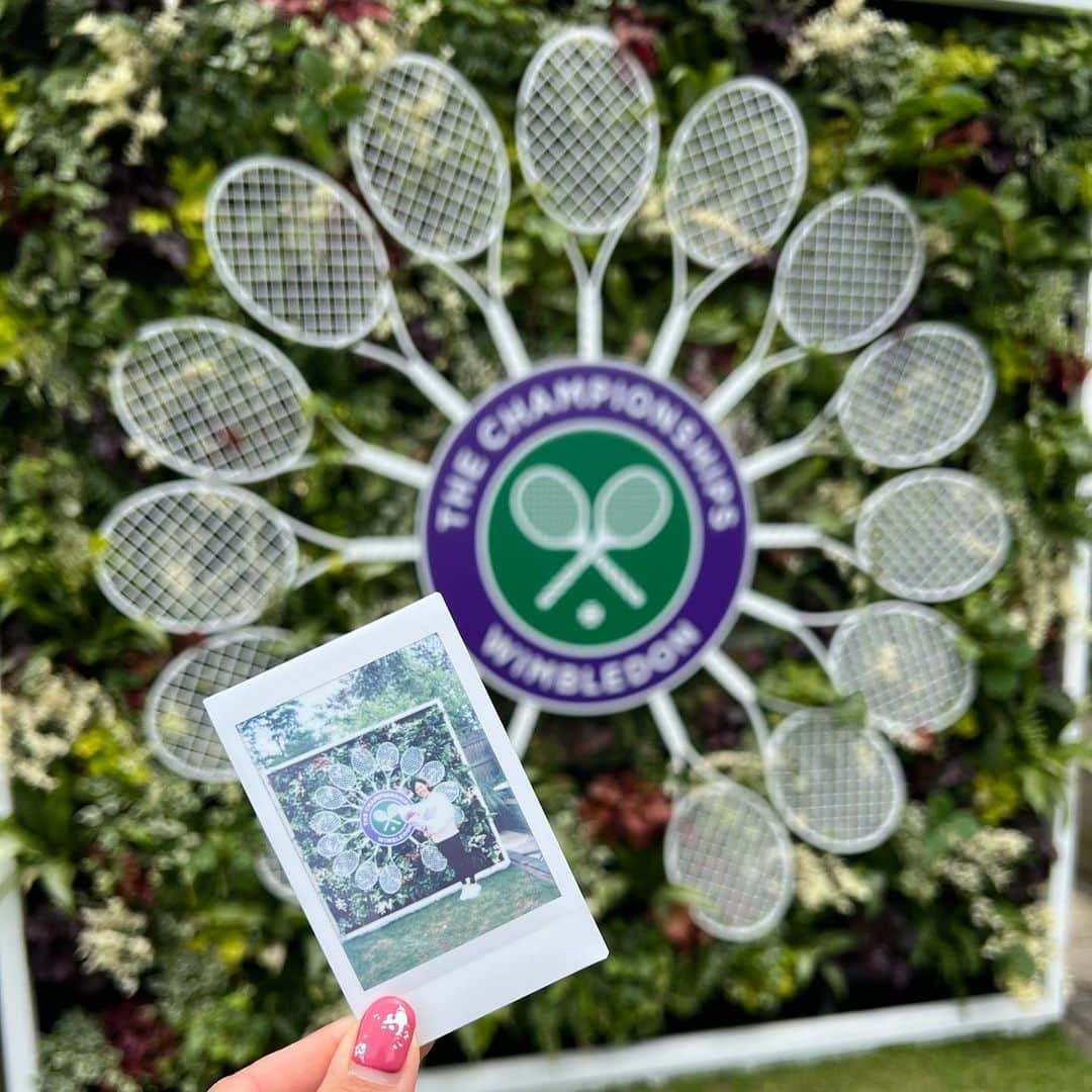加藤未唯さんのインスタグラム写真 - (加藤未唯Instagram)「Thank you for the gift @wimbledon 💜💚💜 お花って貰うと嬉しいね💐.°♡ #Wimbledon #sw19 #ウィンブルドン #テニス #2022」6月24日 16時10分 - miyukato1121