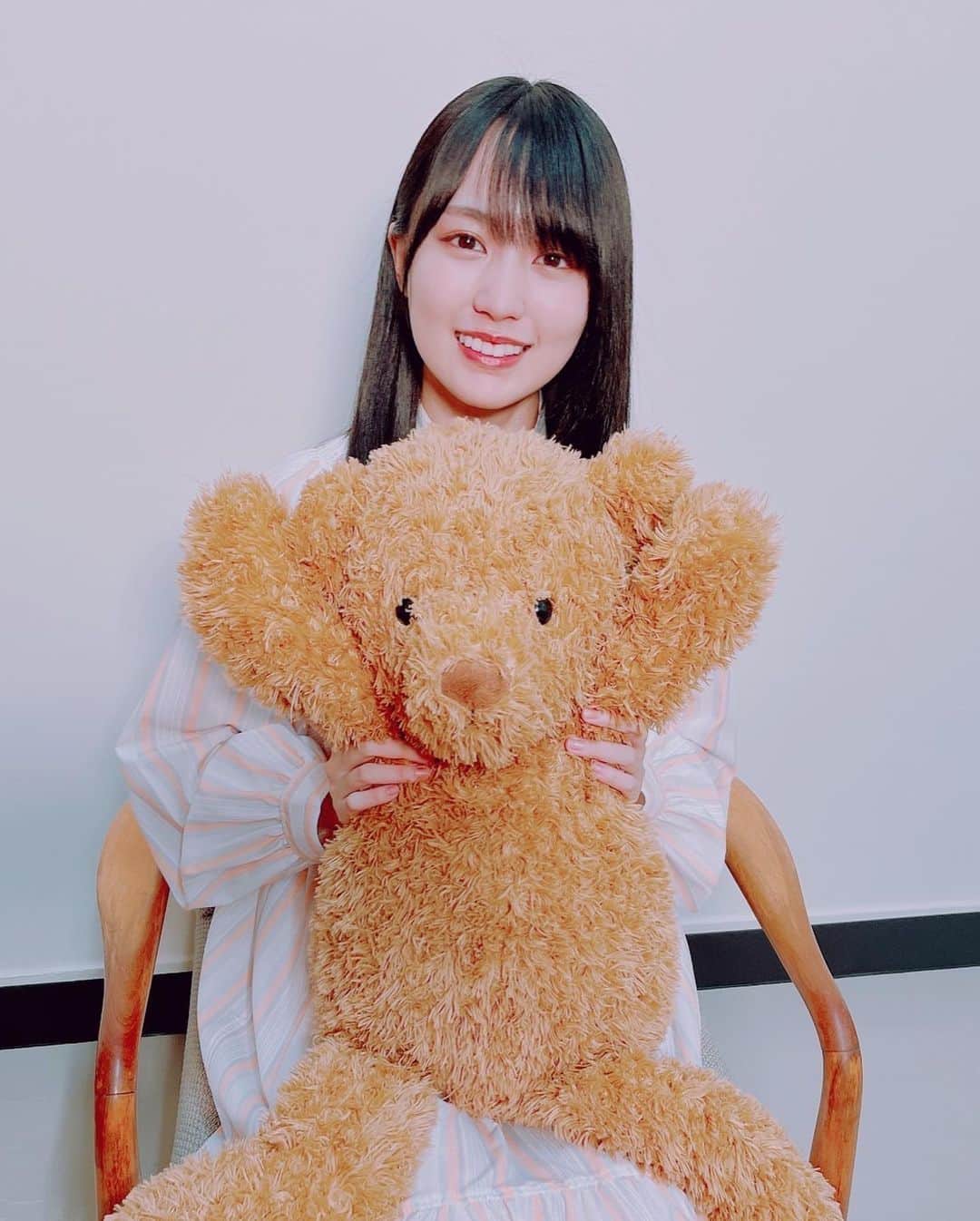 賀喜遥香さんのインスタグラム写真 - (賀喜遥香Instagram)「🧸🧸🧸🧸  実はくまさん二人いたの知ってましたか！？   #賀喜遥香1st写真集まっさら  #賀喜遥香」6月24日 16時54分 - kaki_haruka_1st