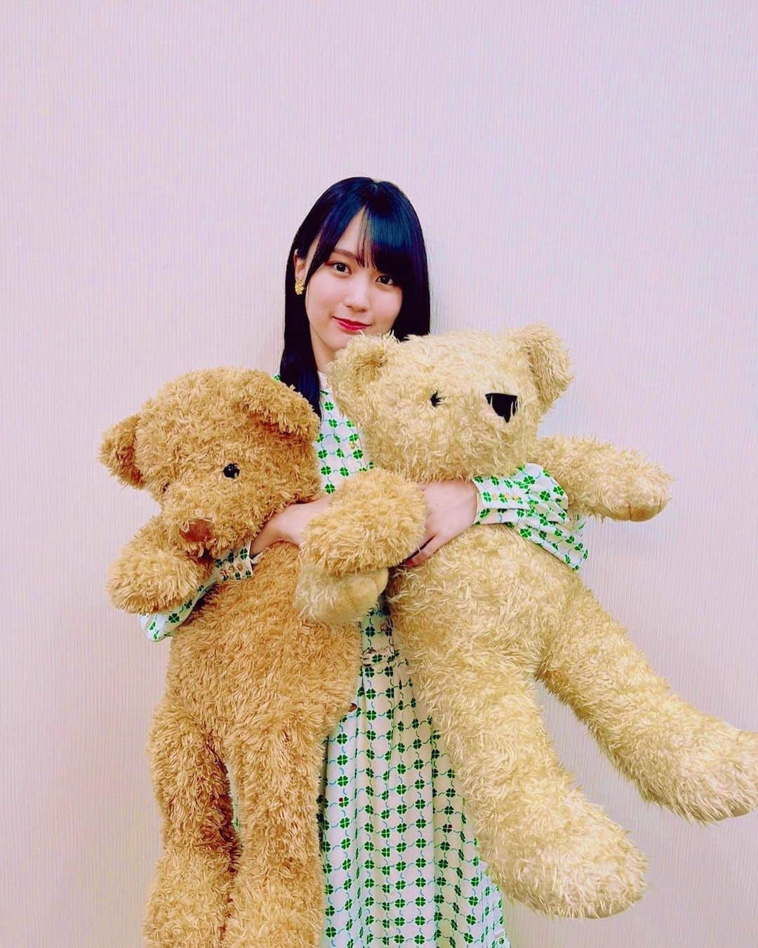 賀喜遥香さんのインスタグラム写真 - (賀喜遥香Instagram)「🧸🧸🧸🧸  実はくまさん二人いたの知ってましたか！？   #賀喜遥香1st写真集まっさら  #賀喜遥香」6月24日 16時54分 - kaki_haruka_1st