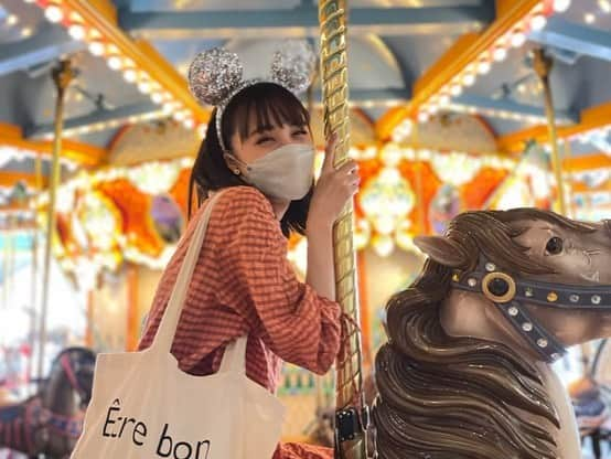 大友花恋さんのインスタグラム写真 - (大友花恋Instagram)「キャラバンカルーセル🎠 お姉ちゃんなので、ジーニーは譲りました😂」6月24日 19時55分 - karen_otomo