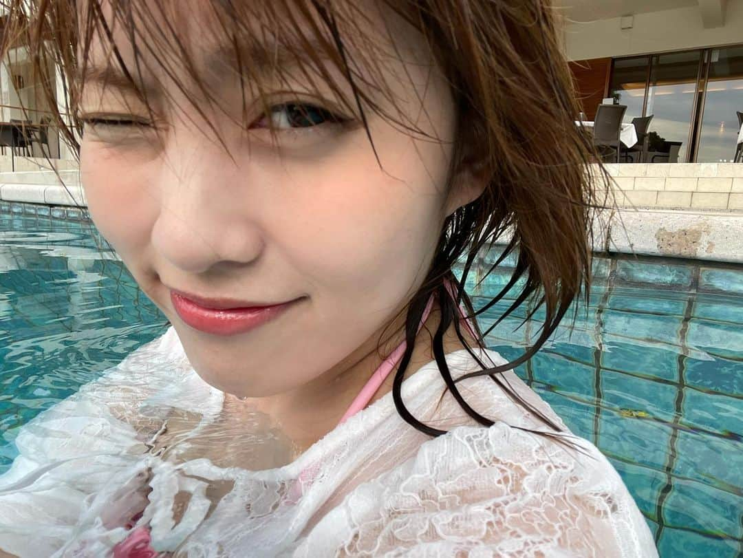 岡部麟さんのインスタグラム写真 - (岡部麟Instagram)「暑くなりすぎる前にプール入れたの嬉しい〜( ^^ )冷たかった🏊‍♀️もう今年の夏の水遊びに未練なし！」6月24日 22時18分 - beristagram_1107