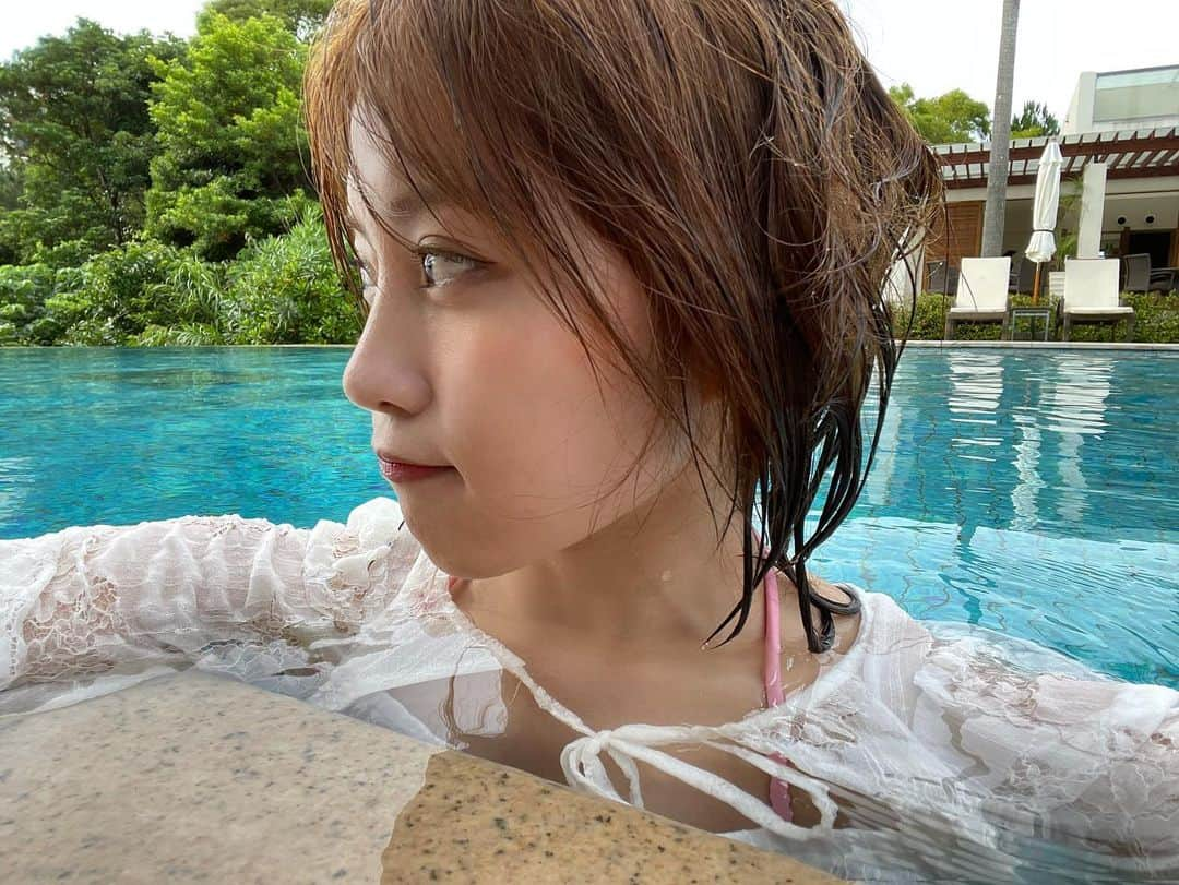 岡部麟さんのインスタグラム写真 - (岡部麟Instagram)「暑くなりすぎる前にプール入れたの嬉しい〜( ^^ )冷たかった🏊‍♀️もう今年の夏の水遊びに未練なし！」6月24日 22時18分 - beristagram_1107