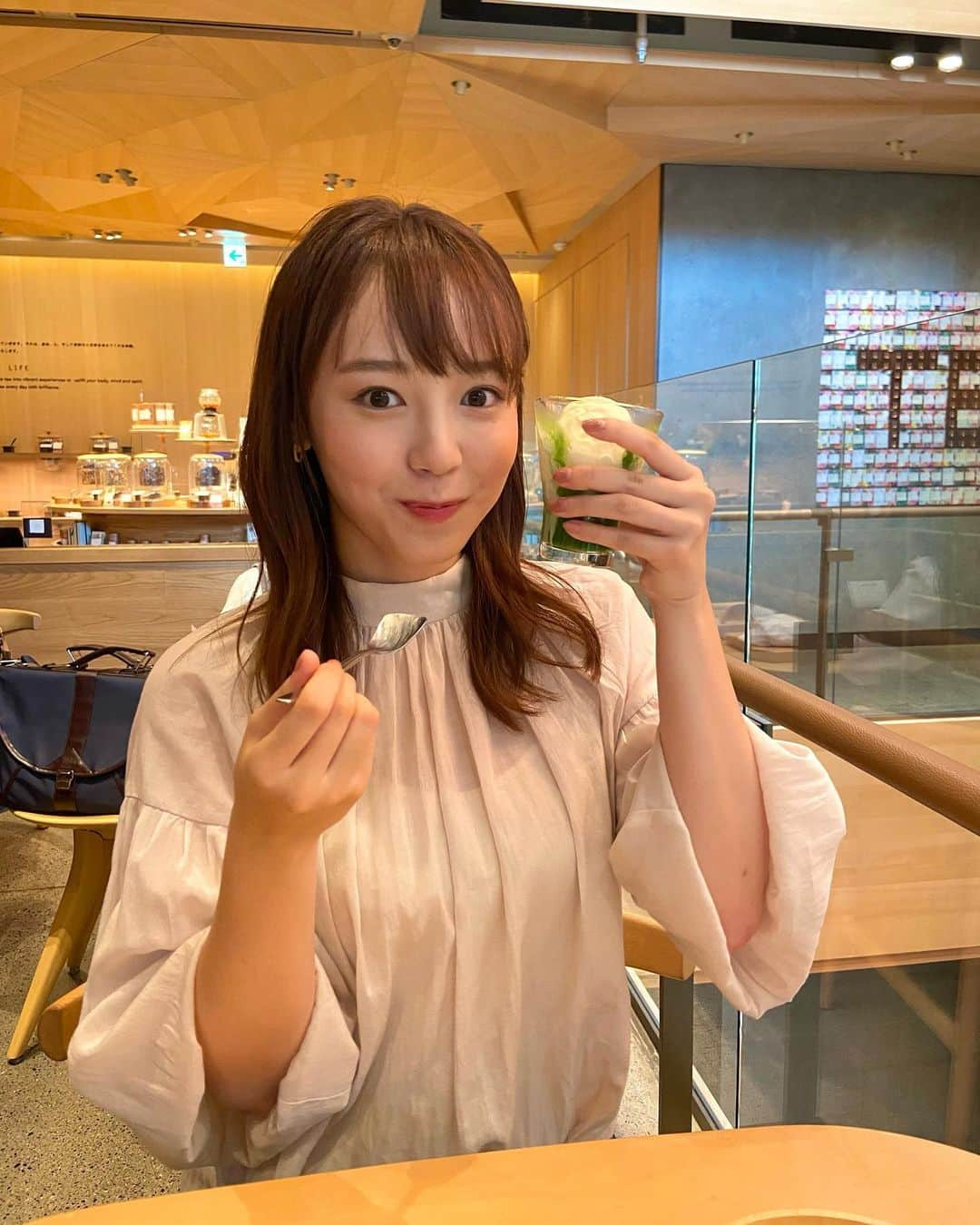 森千晴さんのインスタグラム写真 - (森千晴Instagram)「抹茶アフォガード🤭🍵  アイスを食べても、かき氷まで食べたくなる暑さ、、、！」6月25日 15時24分 - mori.chiharu