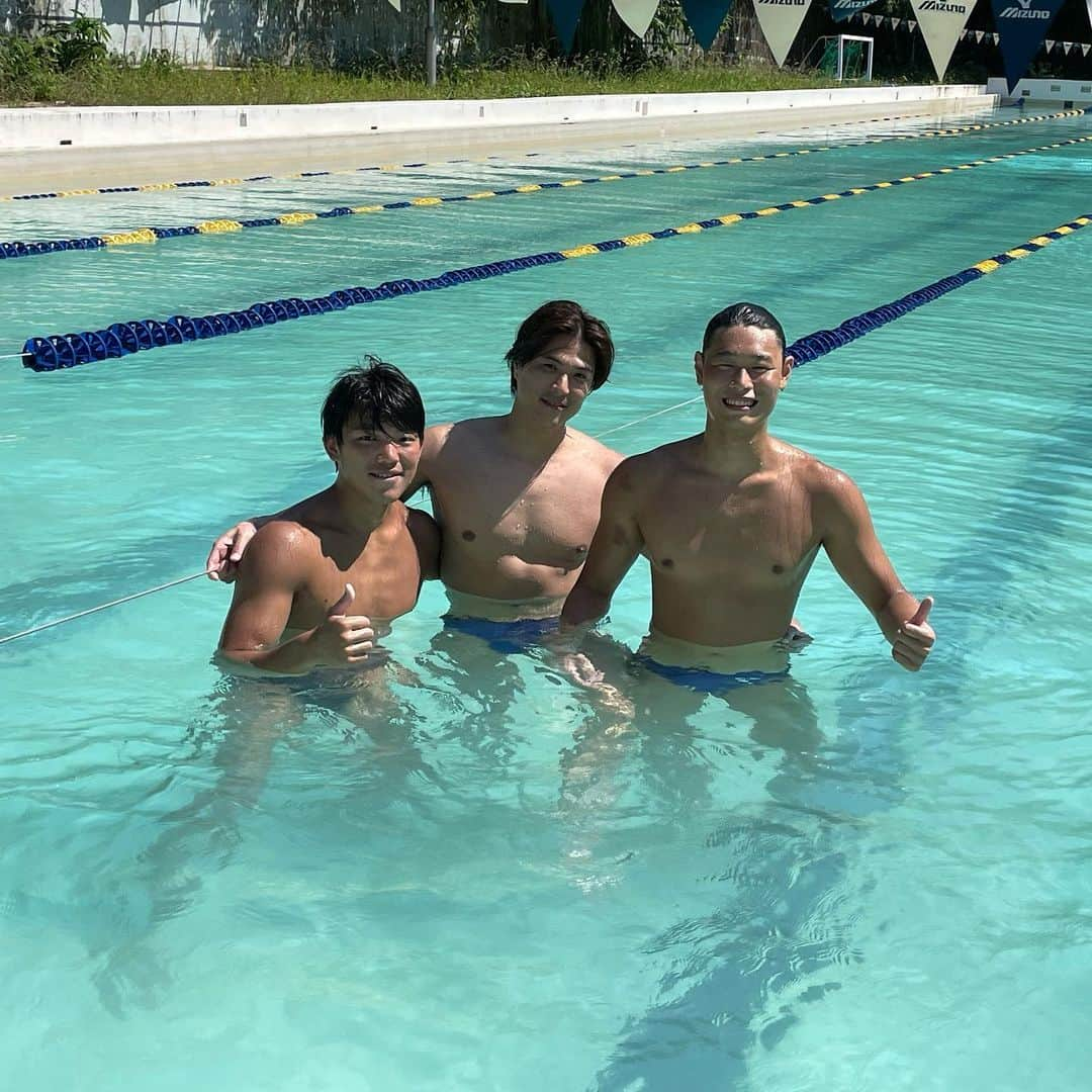 保田賢也さんのインスタグラム写真 - (保田賢也Instagram)「. プール日和🤽‍♂️🏊‍♂️🏊‍♀️🤽‍♀️✨ 気持ちかったー！！  #waterpolo #水球 #明治大学 #教え子 @meijiwaterpolo_official  #大歓迎🤽‍♂️🤽‍♀️↑↑」6月25日 15時42分 - kenya_yasuda_