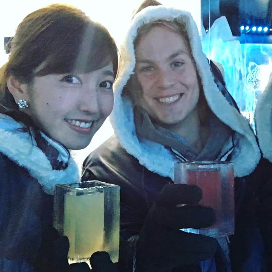 小澤陽子さんのインスタグラム写真 - (小澤陽子Instagram)「𝚒𝚗 𝚙𝚛𝚒𝚟𝚊𝚝𝚎❁  ６月にして、東京は35℃を超える猛暑日。🥵 群馬県では40℃を観測するところもあったということで、  少しでも涼しくなる写真を…と探して見つけたのがこれ！  スウェーデンにある、”ICE BAR”🧊🧊🧊 店内は年中-5℃に保たれている極寒🥶 壁もグラスもオブジェも、全て氷でできていました🍧  どうでしょう…？ 少しは🤏🏻ヒンヤリしました？🫣🥺❄️  暑い日が続くようですので、 どうぞみなさん熱中症にならないよう、 こまめな水分/塩分補給、室内でも無理せずエアコンで温度調整などなさってください⚠️  (2008年の留学でオーストラリアにいた時、 同時期にスウェーデンから留学で来ていた 友人を訪れた時に連れて行ってもらいました🇸🇪)  旅行に関して全然投稿できておらずすみません！ ちょっとずつ…💭  #LiLiCo さんおすすめ #Sweden #スウェーデン #Stockholm #ストックホルム #アイスバー　#IceBar  #北欧旅行 #また行きたいなぁあ… #おざよーtrip✈︎」6月25日 18時04分 - yoko.ozawa729