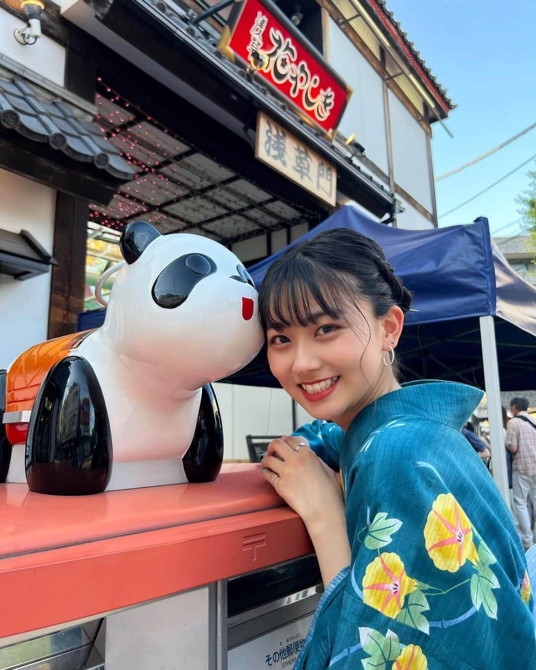 水戸由菜さんのインスタグラム写真 - (水戸由菜Instagram)「・ 着物でパンダさんと🐼💚  今日暑すぎて溶けるかとおもった～🥵🥵」6月25日 19時39分 - yuna_3047