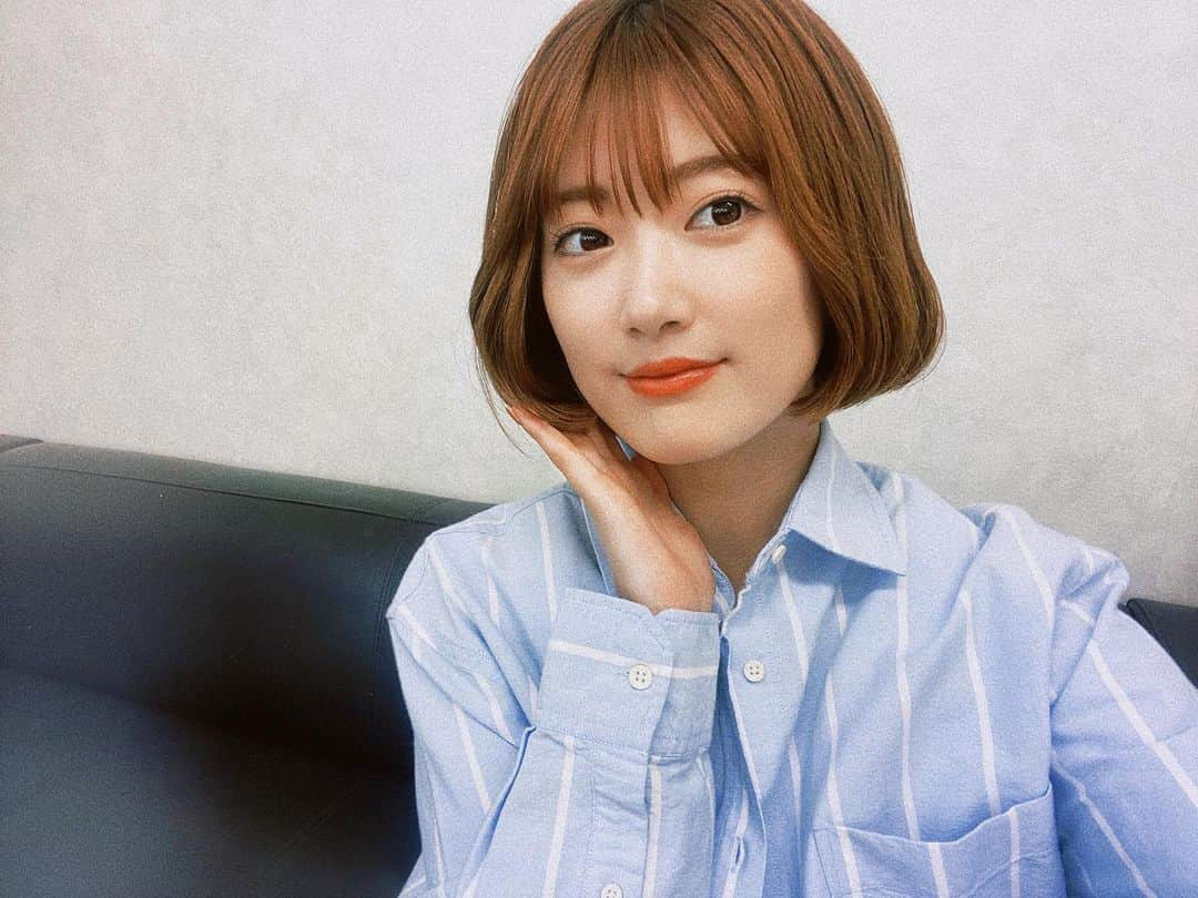 樋口日奈さんのインスタグラム写真 - (樋口日奈Instagram)「🤍💙💫 この前、内巻きにしてもらったよ〜！」6月26日 22時01分 - higuchi_hina_official