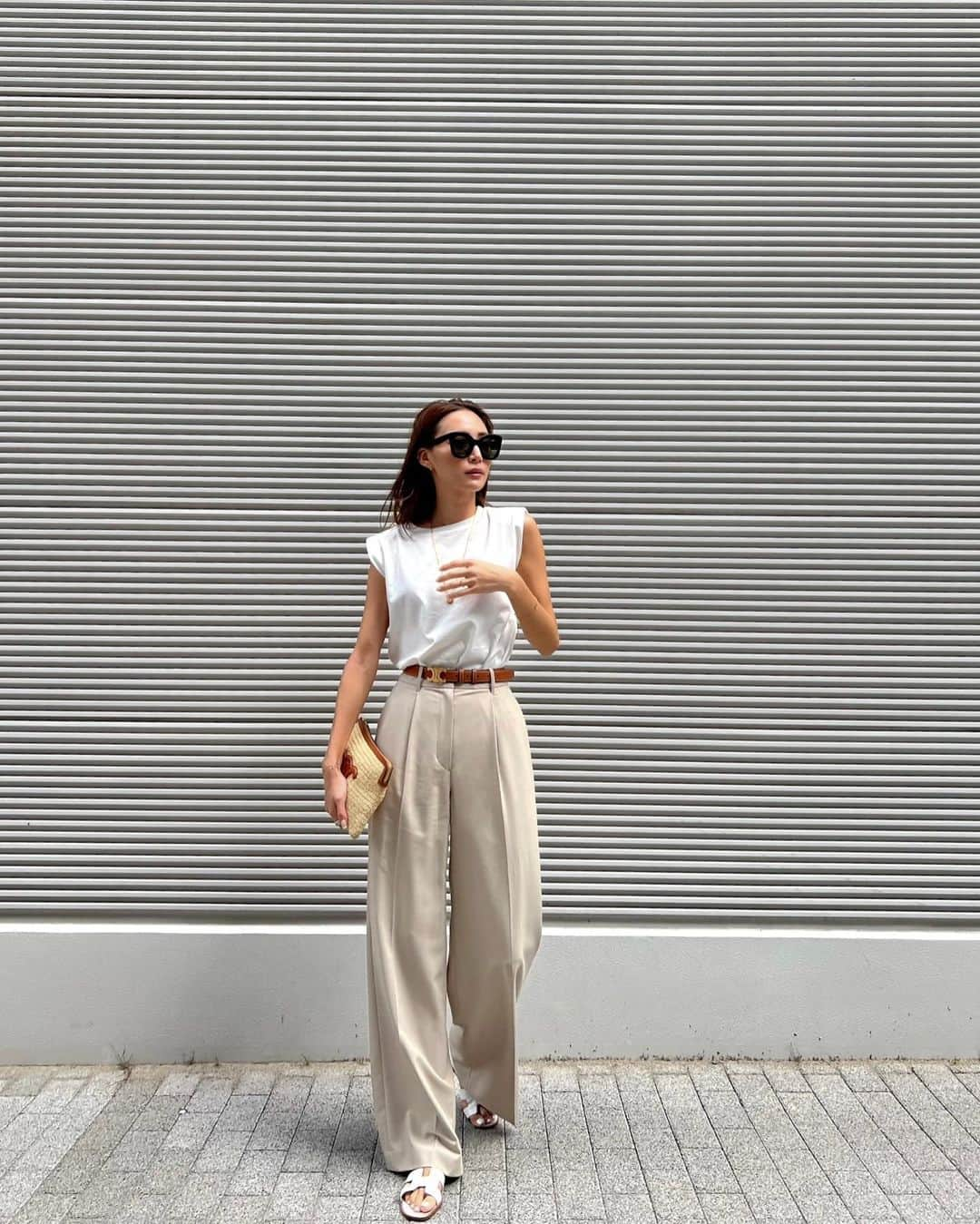 中島ケイカさんのインスタグラム写真 - (中島ケイカInstagram)「SUNDAY🤍  tops_ @ambientofficial コラボ pants_ @ambientofficial コラボ sandal_ @hermes  sunglasses_ @celine  belt_ @celine  bag_ @celine   #outfit #ootd #coordinate #fashion #ambient #celine #hermes」6月26日 23時03分 - kathy_tan529